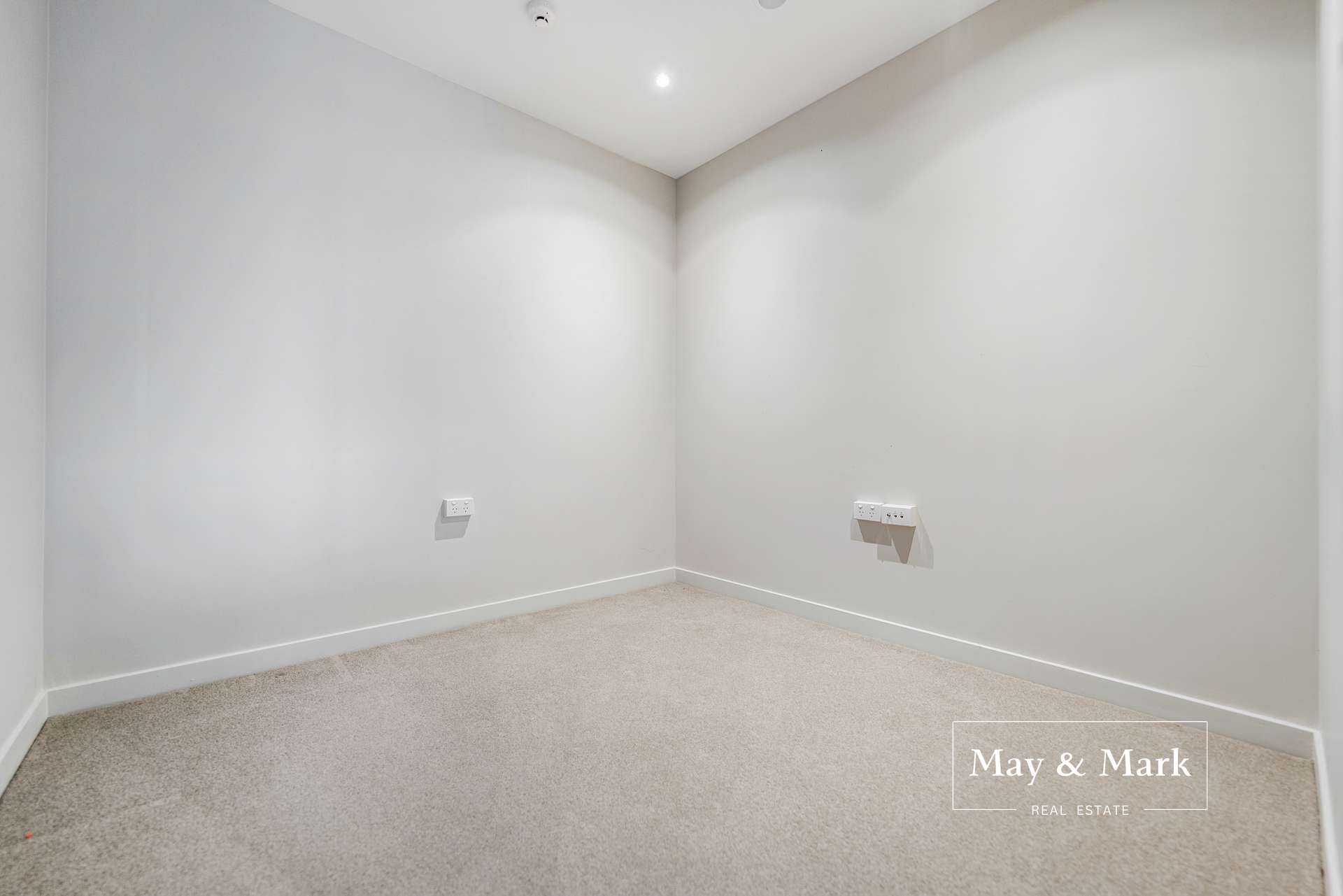 305/5 Rose Garden Lane photo 11