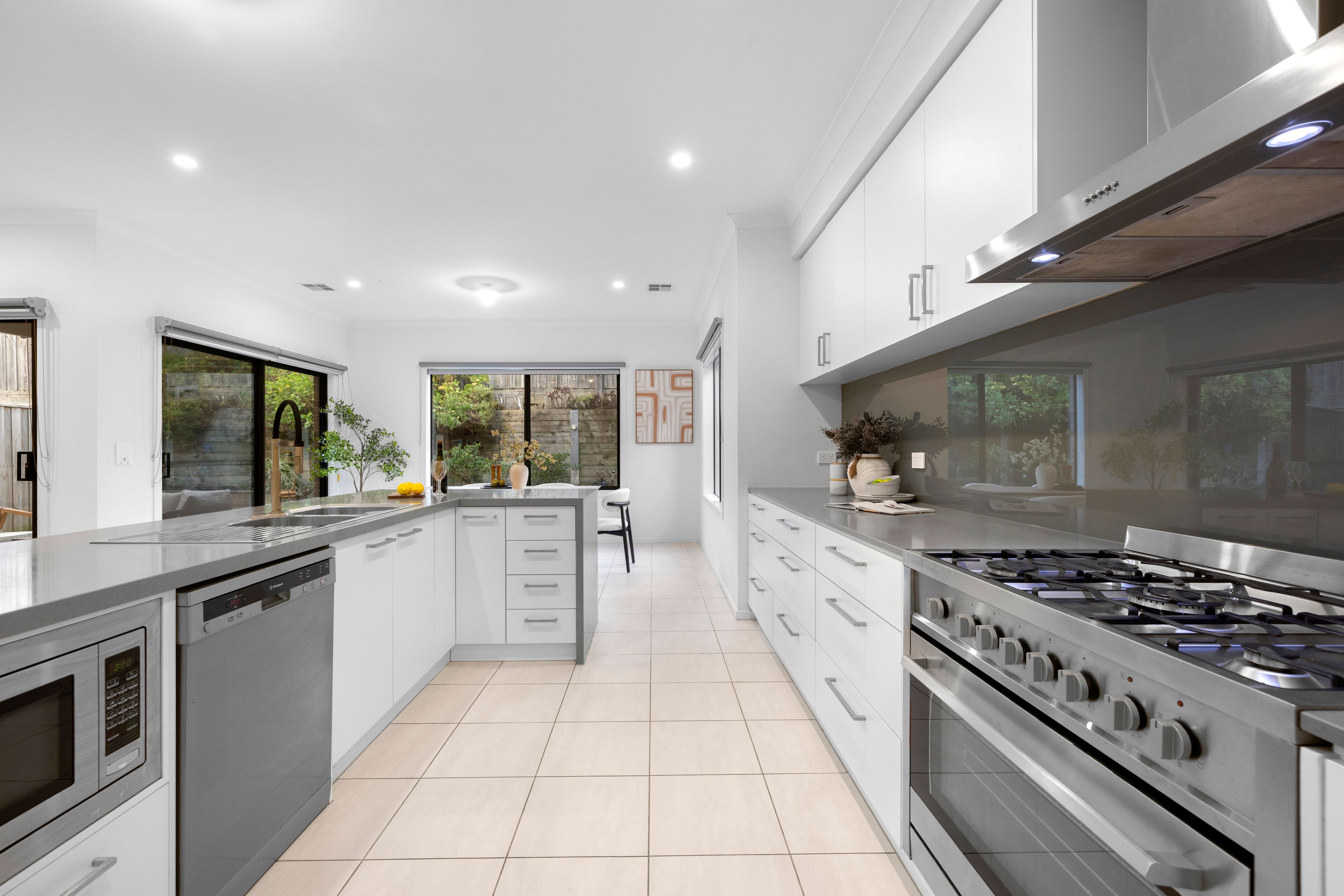 74 Aspect Avenue, Wantirna South, VIC 3152