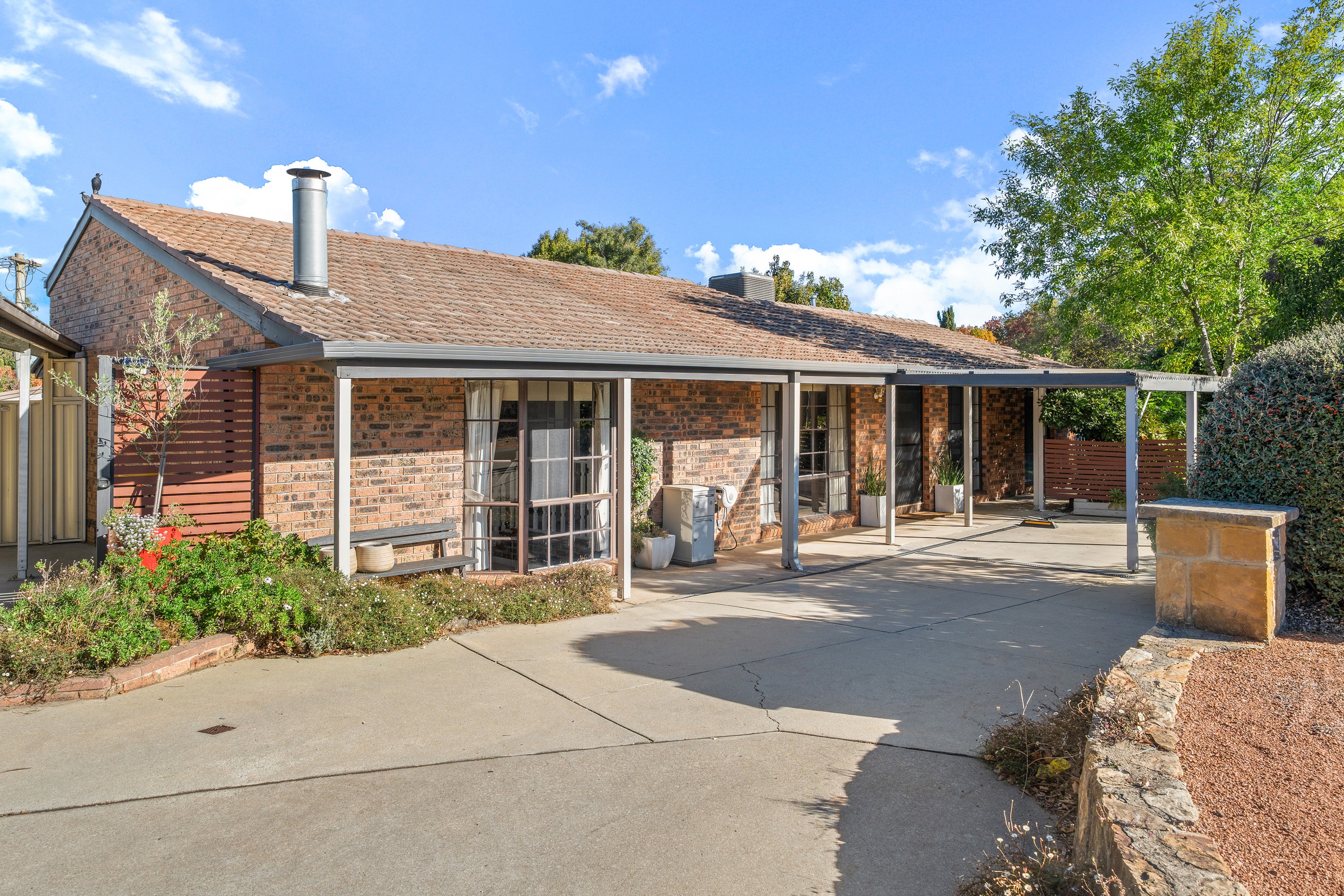 2 Joske Place, Latham, ACT 2615