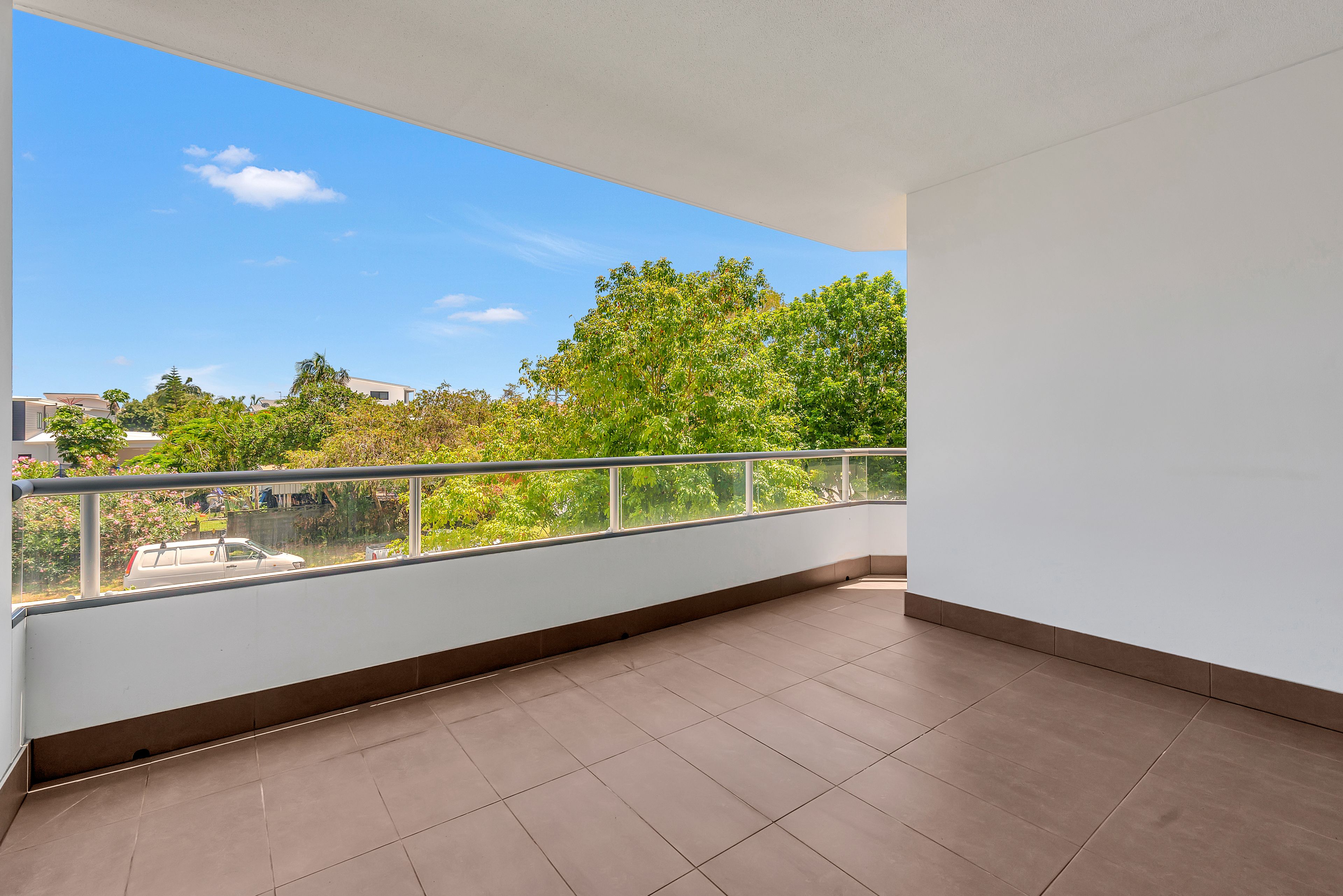 8T/28 Bayview Street, Runaway Bay, QLD 4216