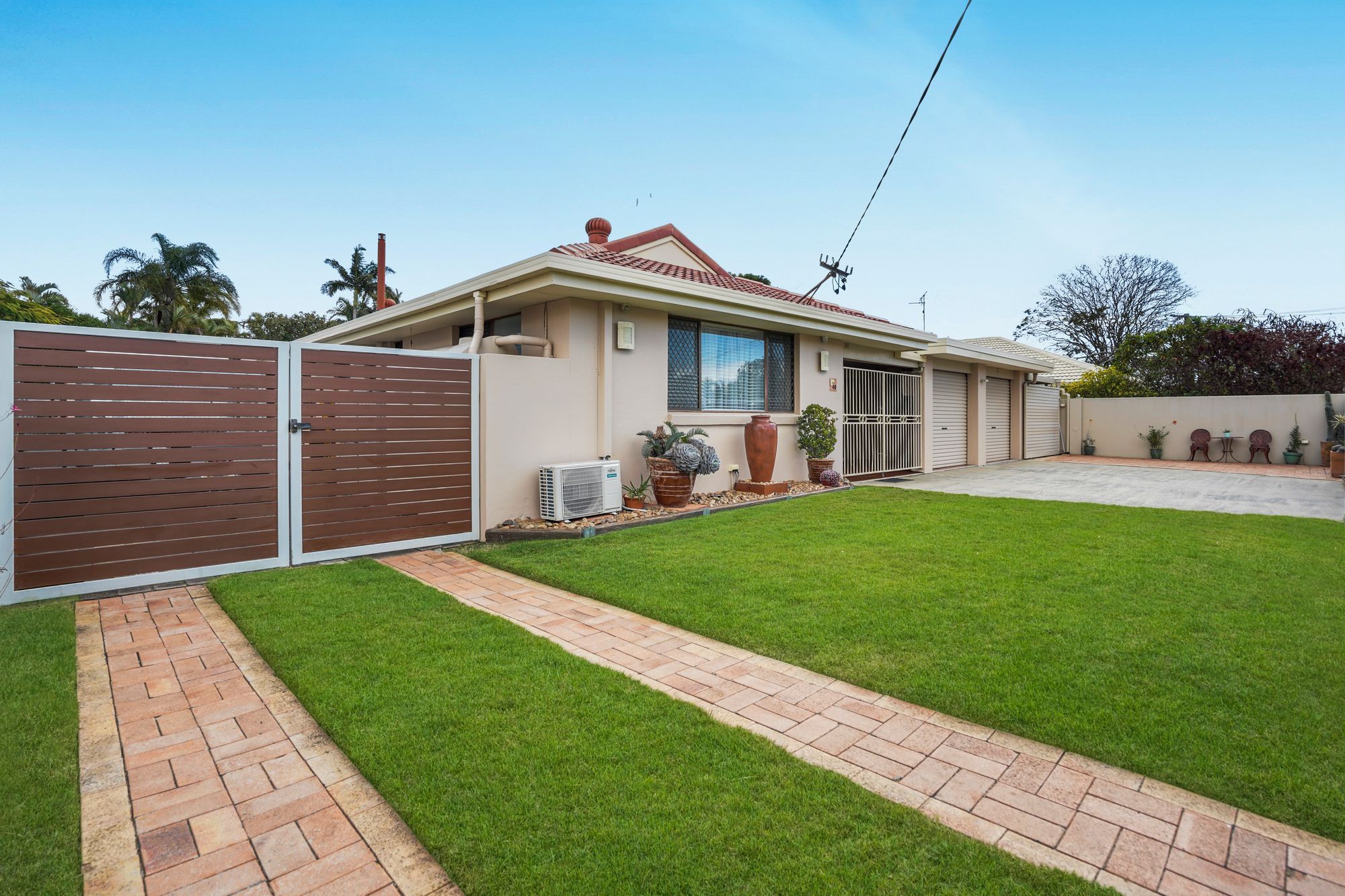 40 Thrush Avenue — photo from Ray White Runaway Bay