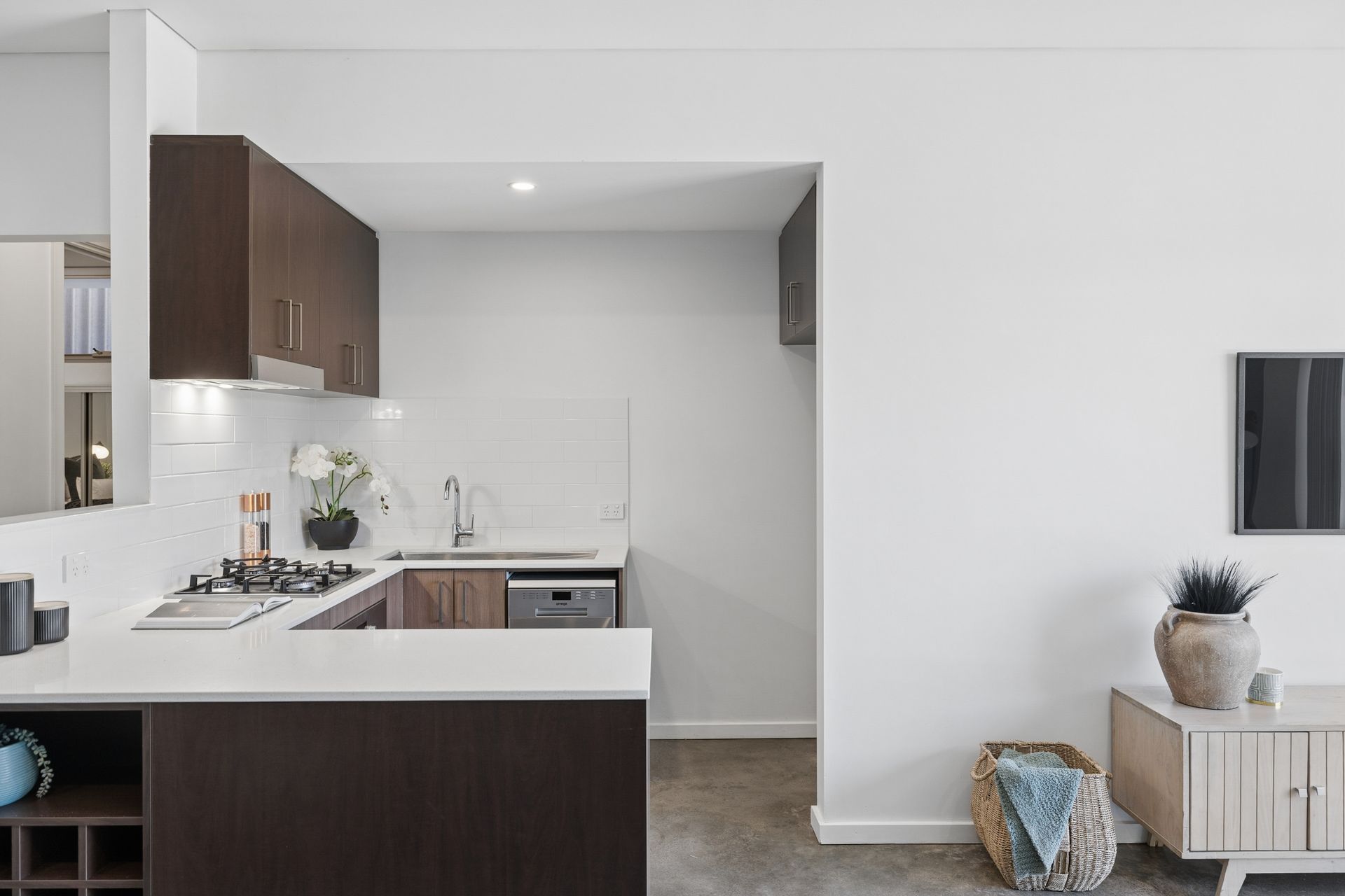 1/280 Charles Street — photo 4 of 27