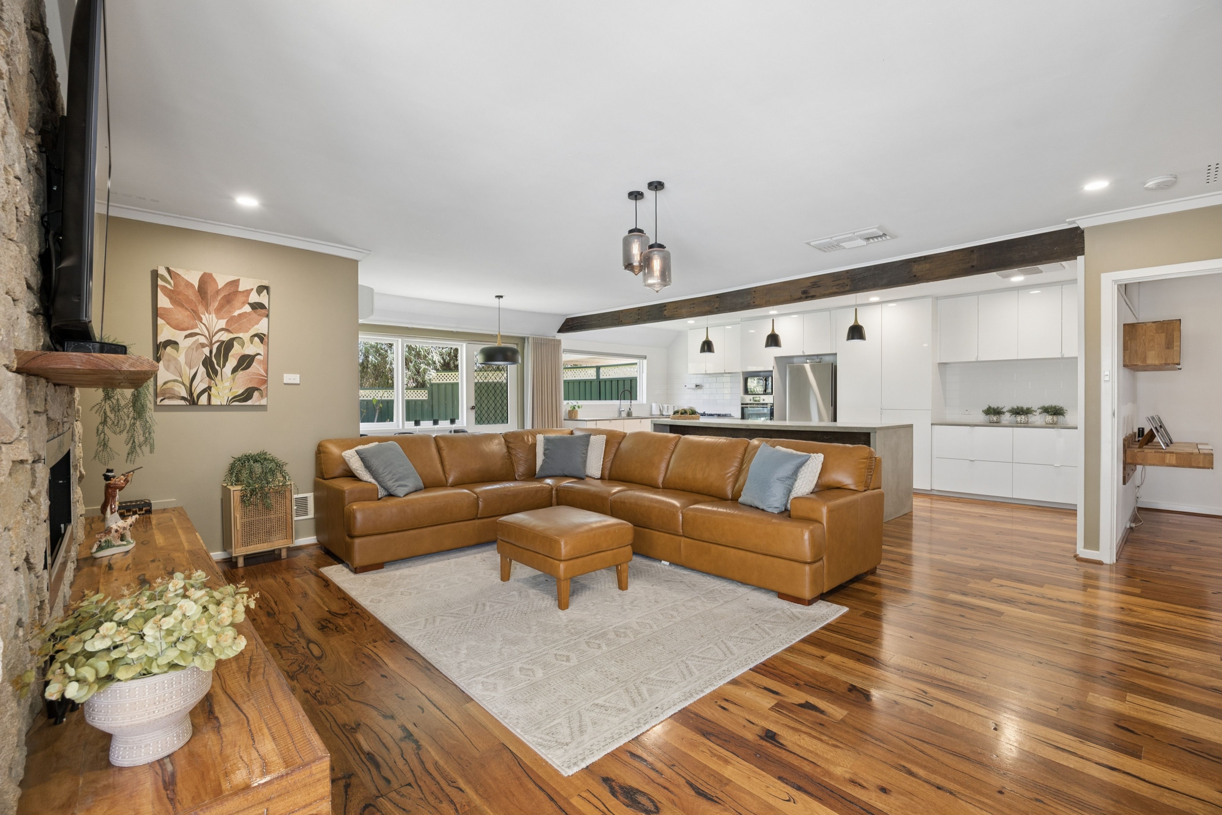 8 Oleander Way — photo 4 of 29