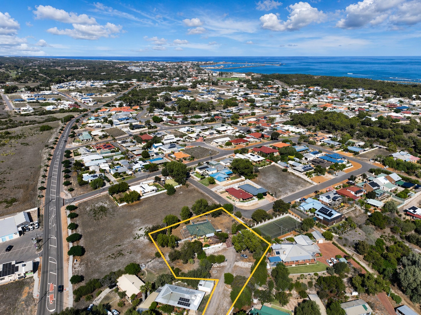 5 Clarkson Street, Port Denison, WA 6525