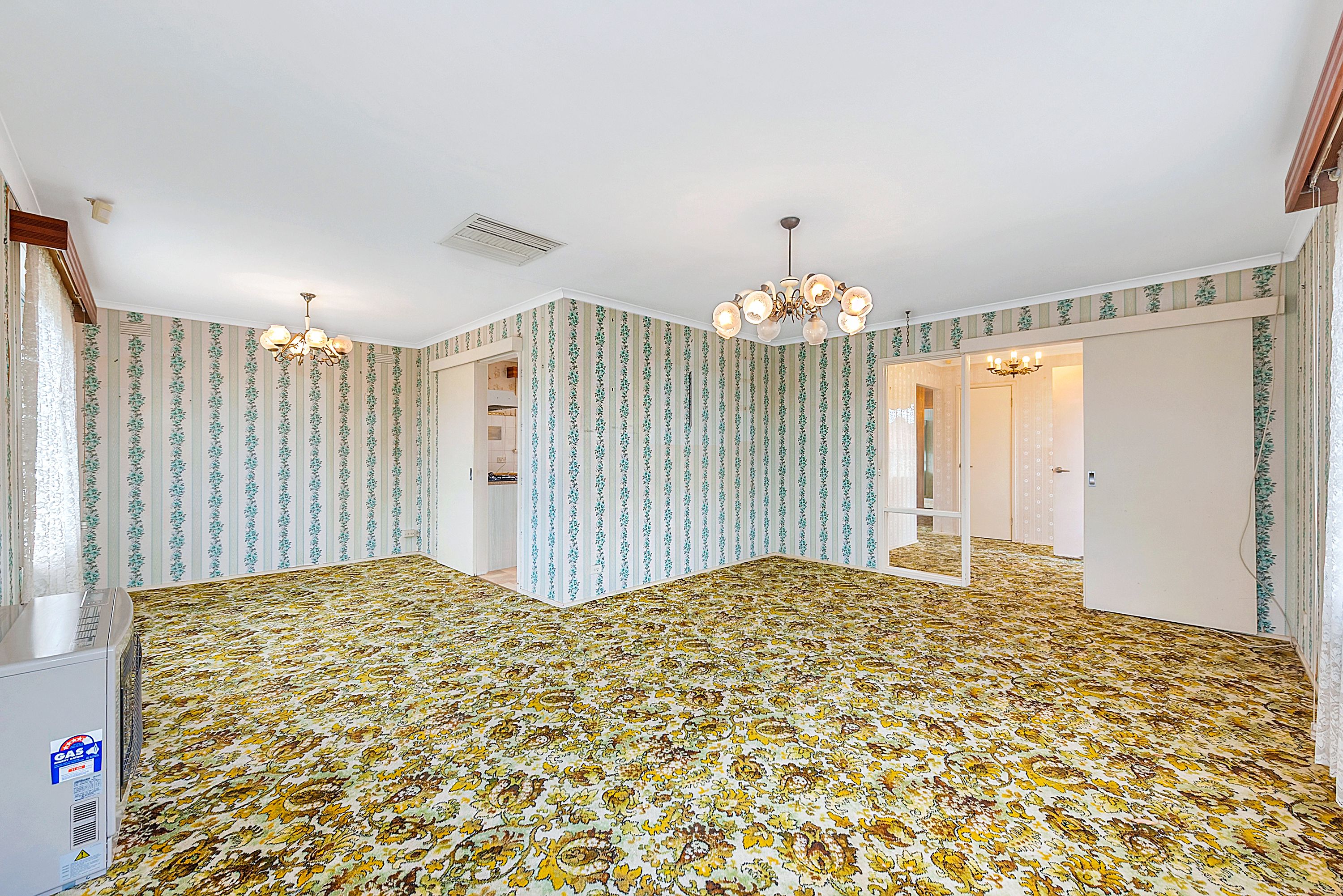 2 Aberdeen Avenue — photo 6 of 15