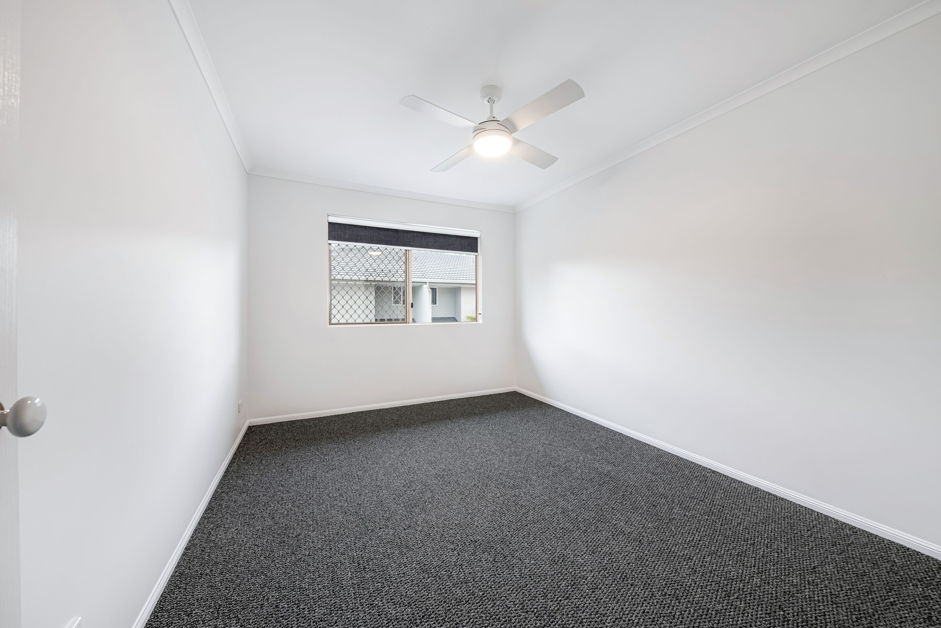 1/38 Dalton Drive — photo 5 of 8