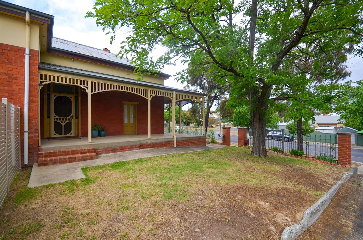 31 Russell Street, Quarry Hill, VIC 3550