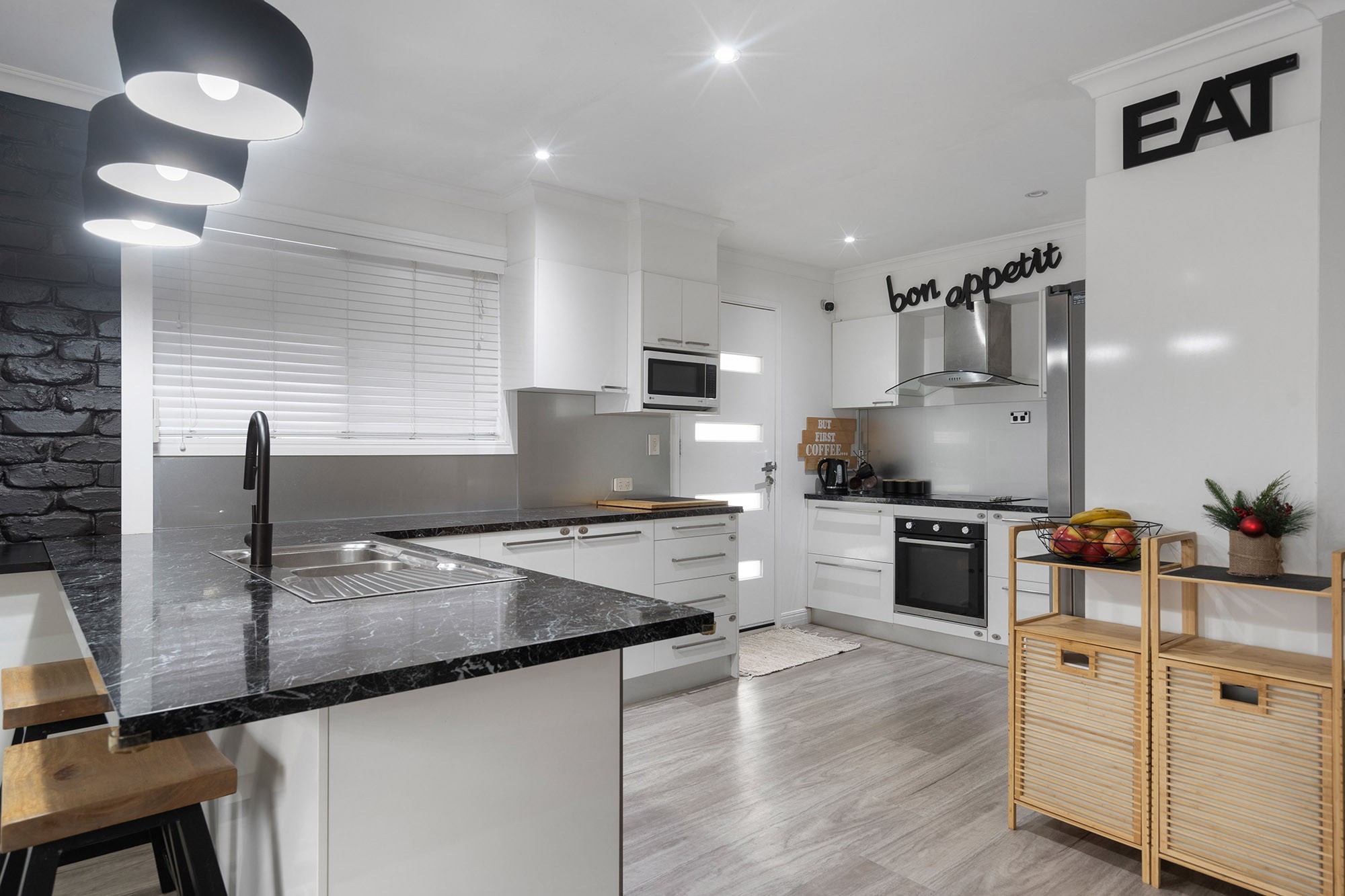 17 Dawson Street, Woodridge, QLD 4114