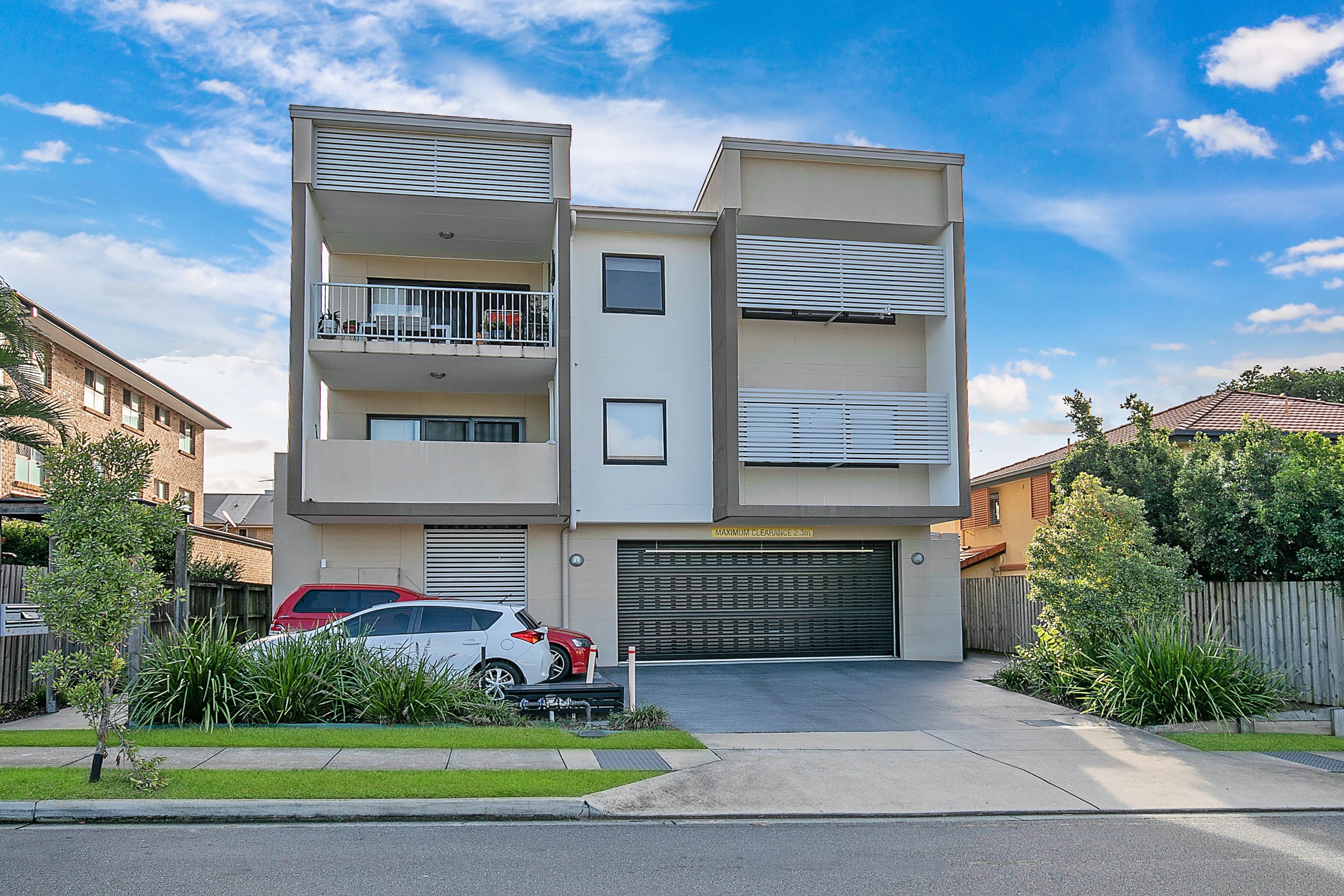 9 Greenbank Street, Chermside QLD 4032