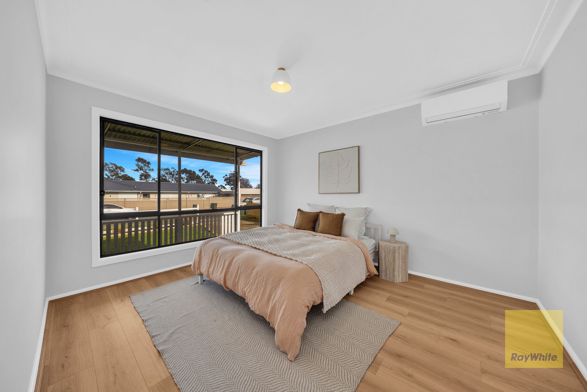 28 Laming Road — photo 9 of 20