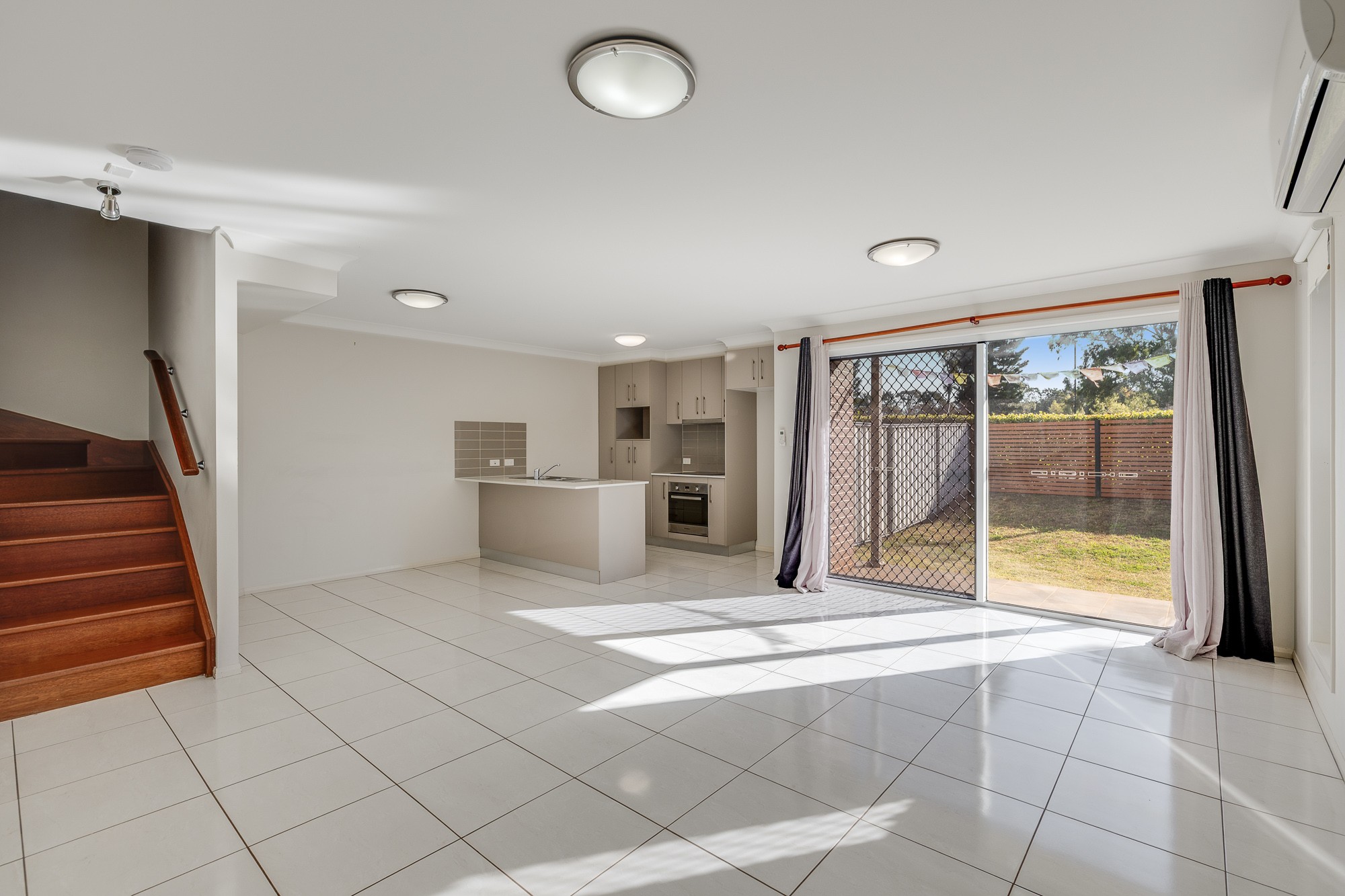 1/26 McMorrow Street, Kearneys Spring, QLD 4350