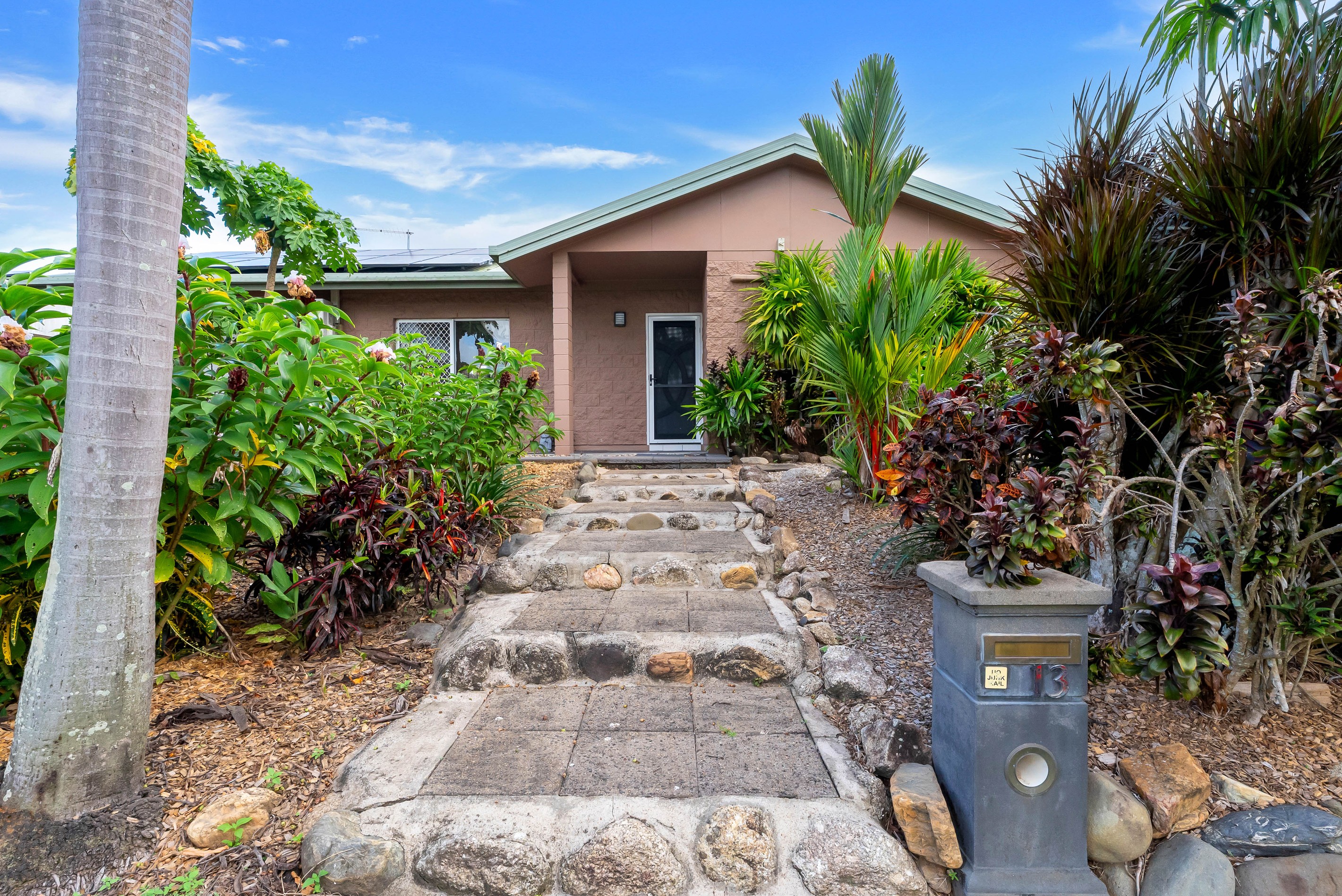 13 Noble Close, Edmonton, QLD 4869