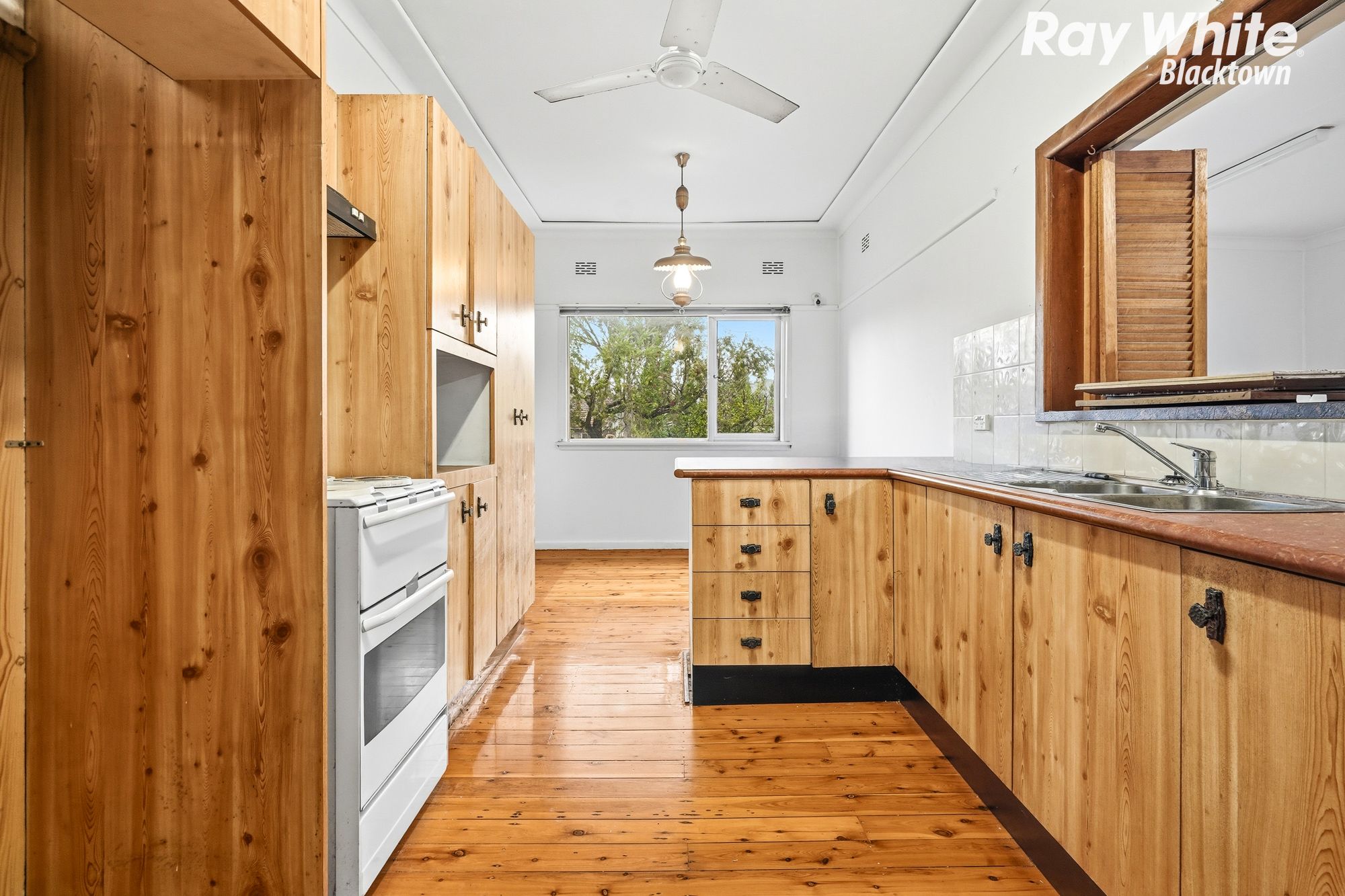 99 Wall Park Avenue — photo 4 of 14