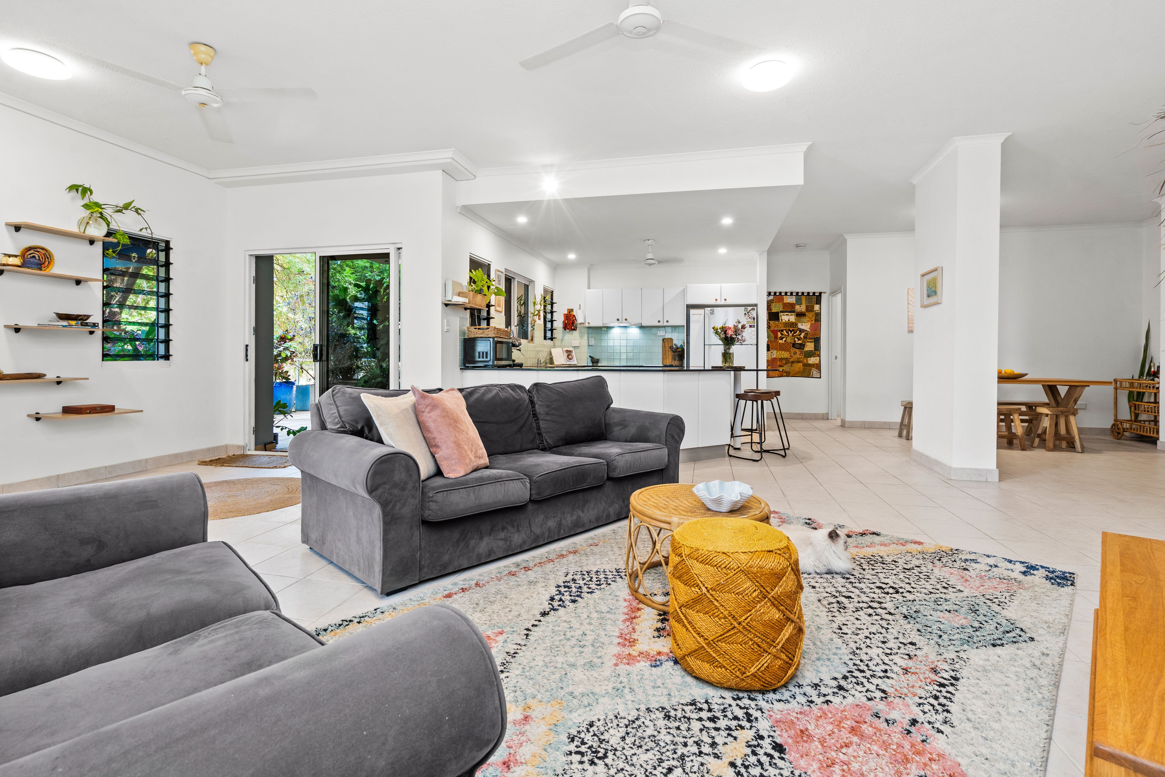 1/5 Cardona Court — photo 5 of 26