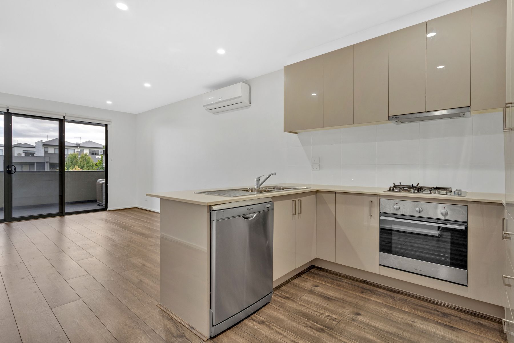 11 Meyers Walk, Craigieburn, VIC 3064
