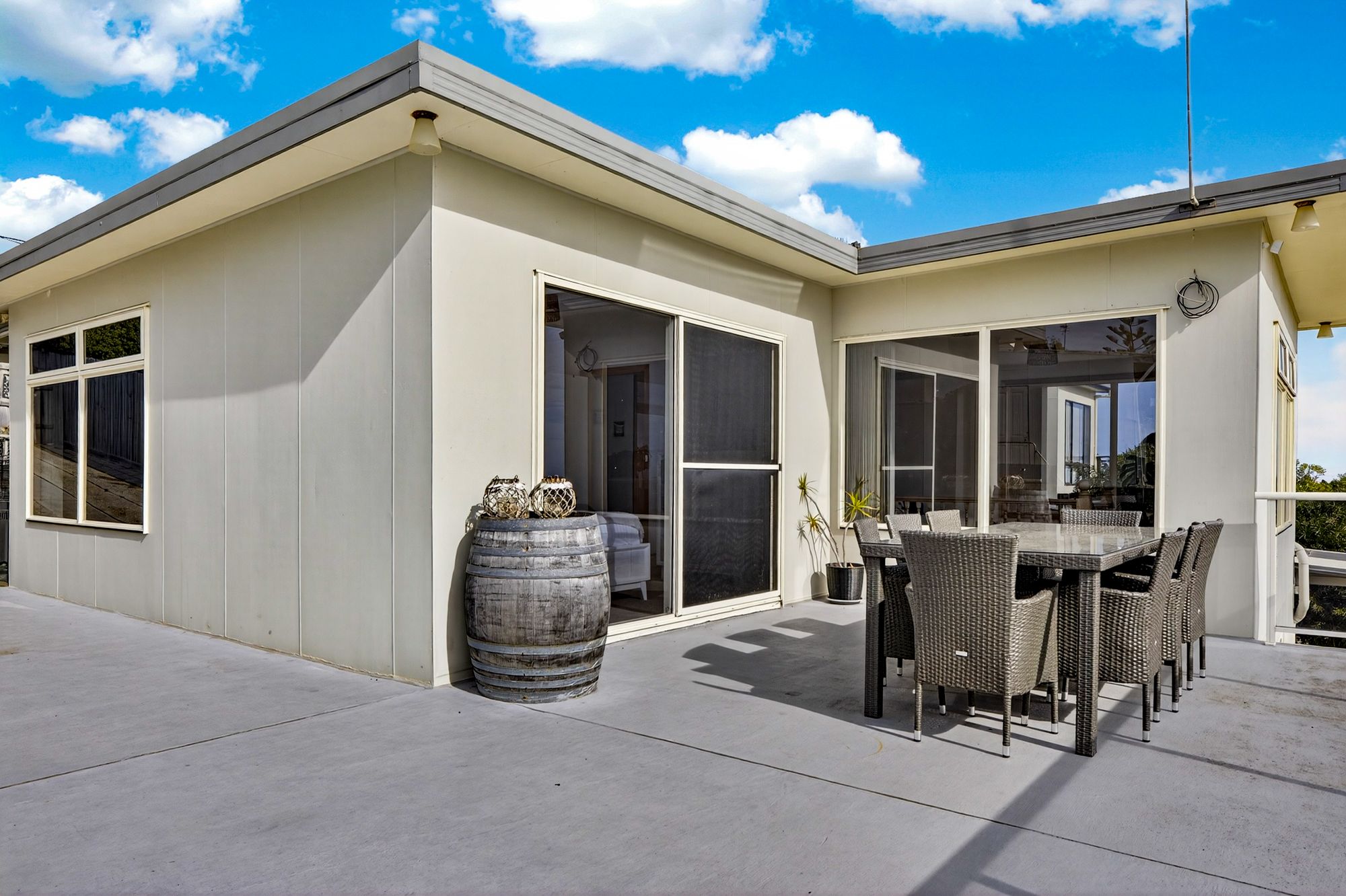 35 Campbell Street — photo 7 of 30