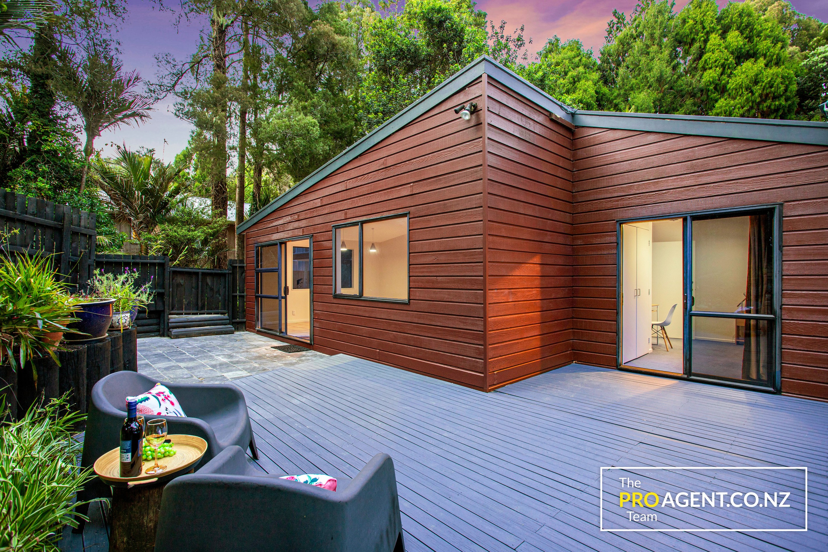 30 Sylvan Valley Avenue, Titirangi, Waitakere City