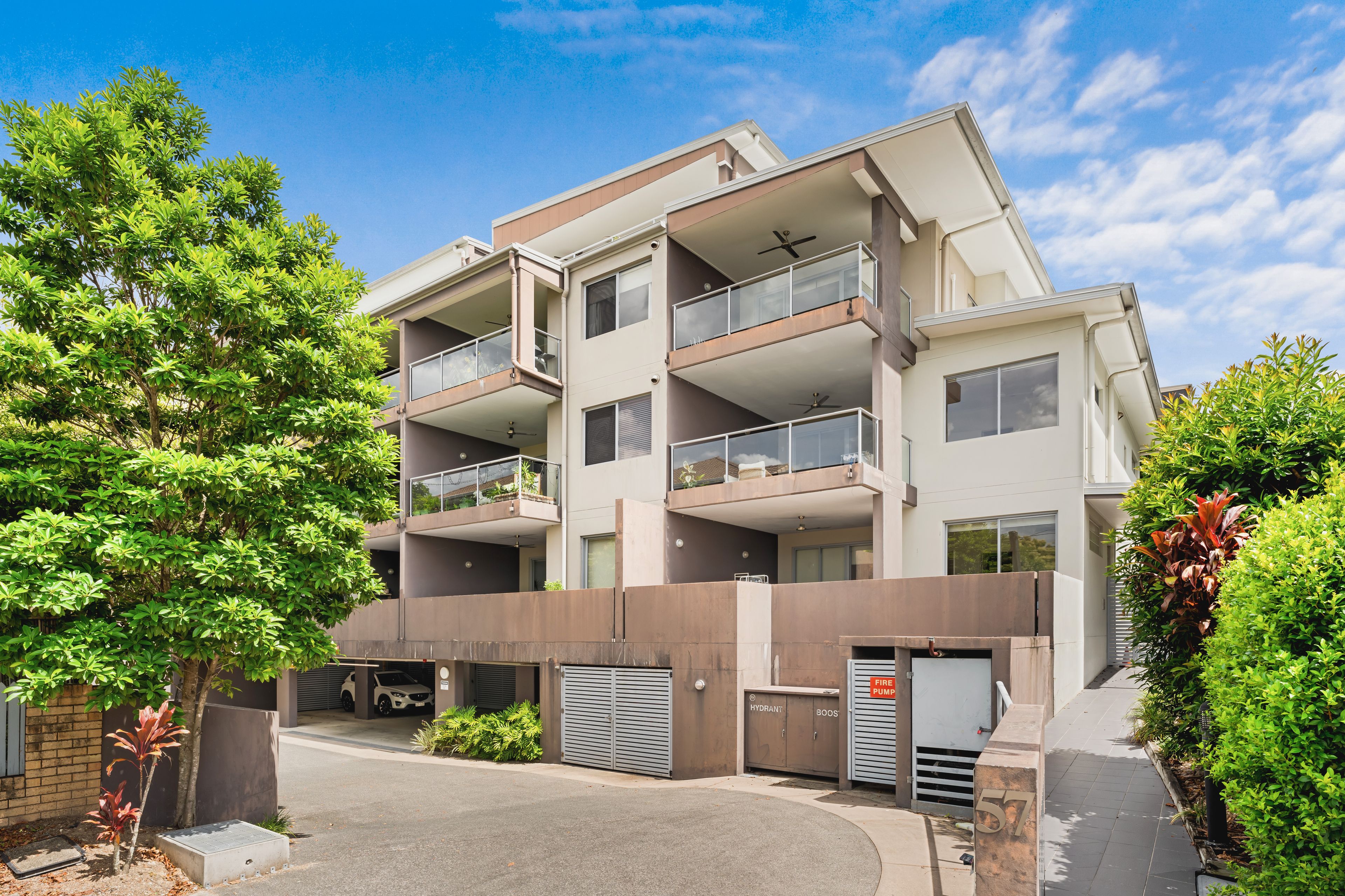 2/57-59 Gordon Street, Greenslopes, QLD 4120