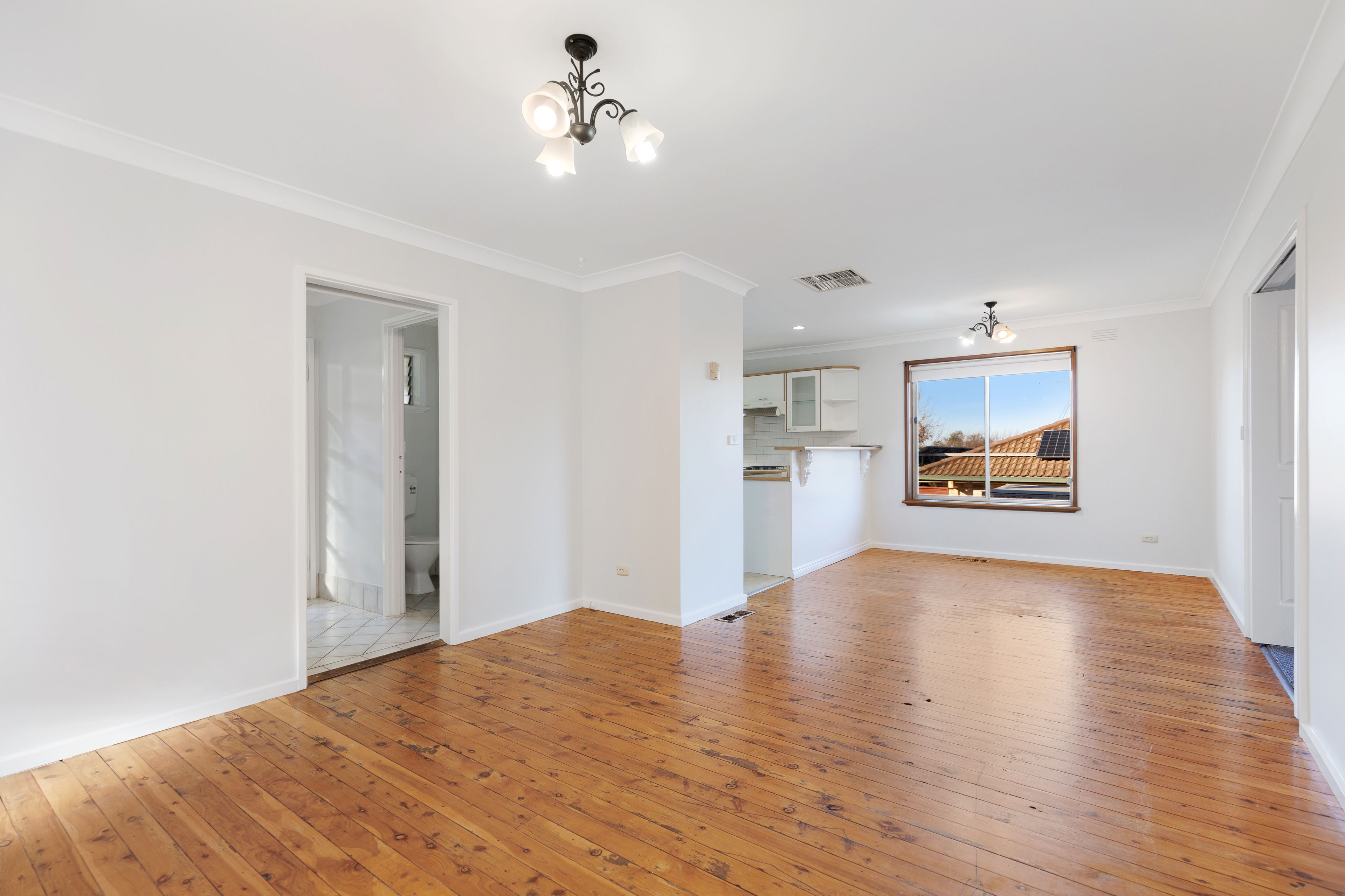 73 Red Hill Road, Kooringal, NSW 2650