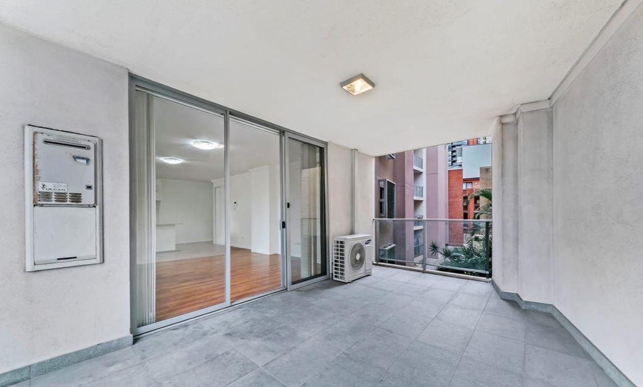 6/52 Station Street East — photo 4 of 9