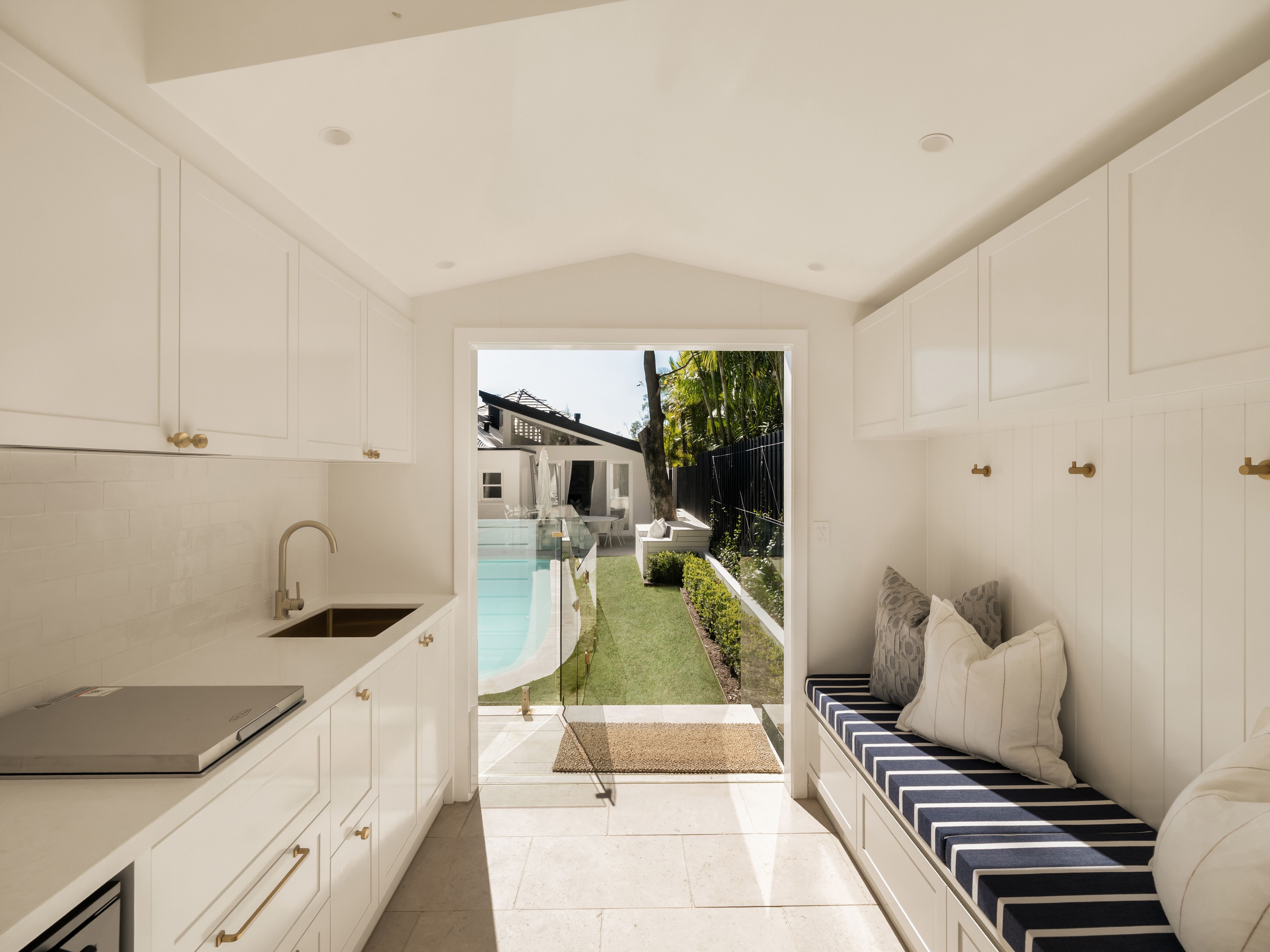 21 Russell Street — photo 12 of 16