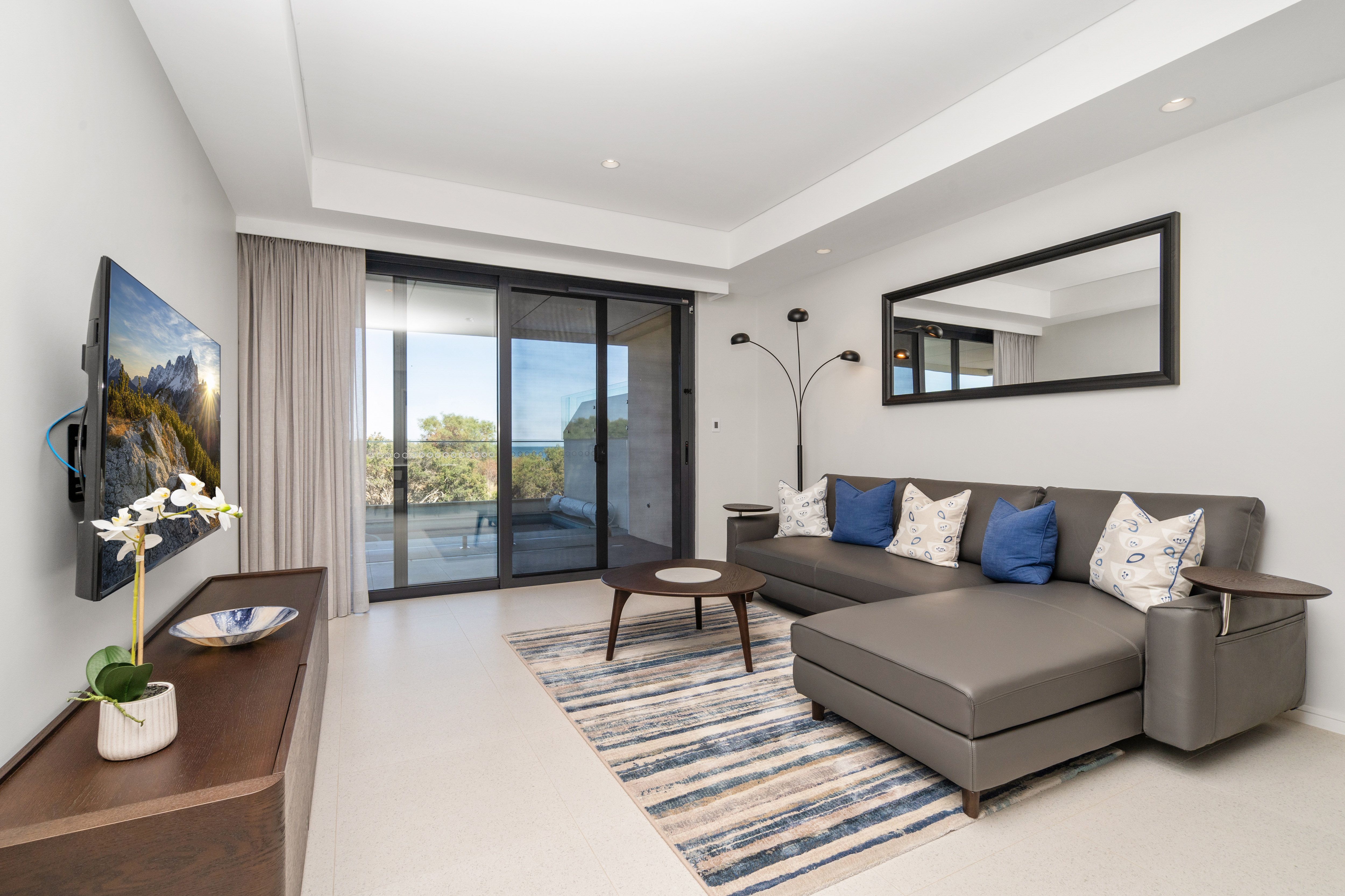 65 Ocean Drive, North Coogee, WA 6163