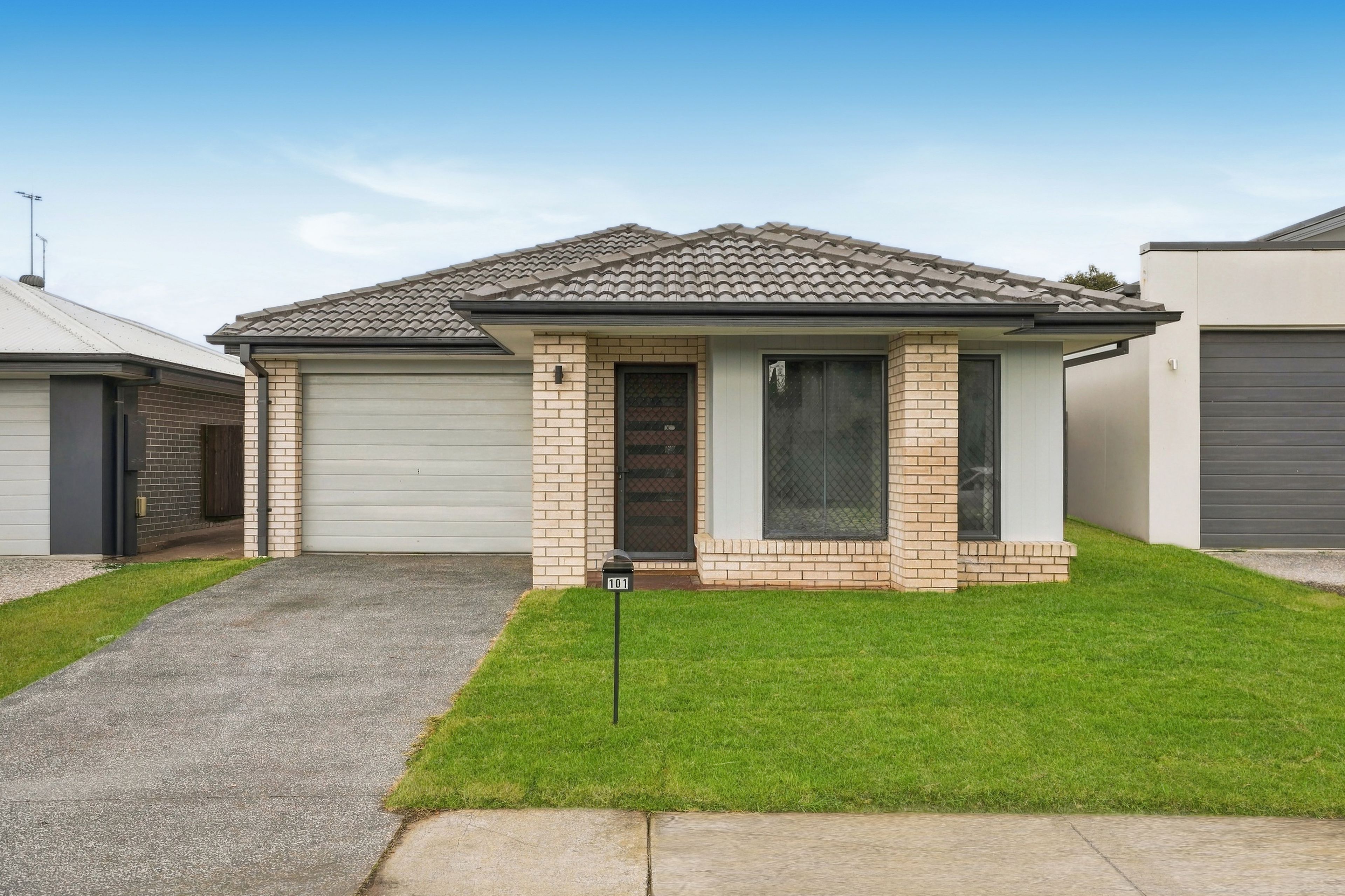 101 Woodward Avenue — photo from Ray White Logan City