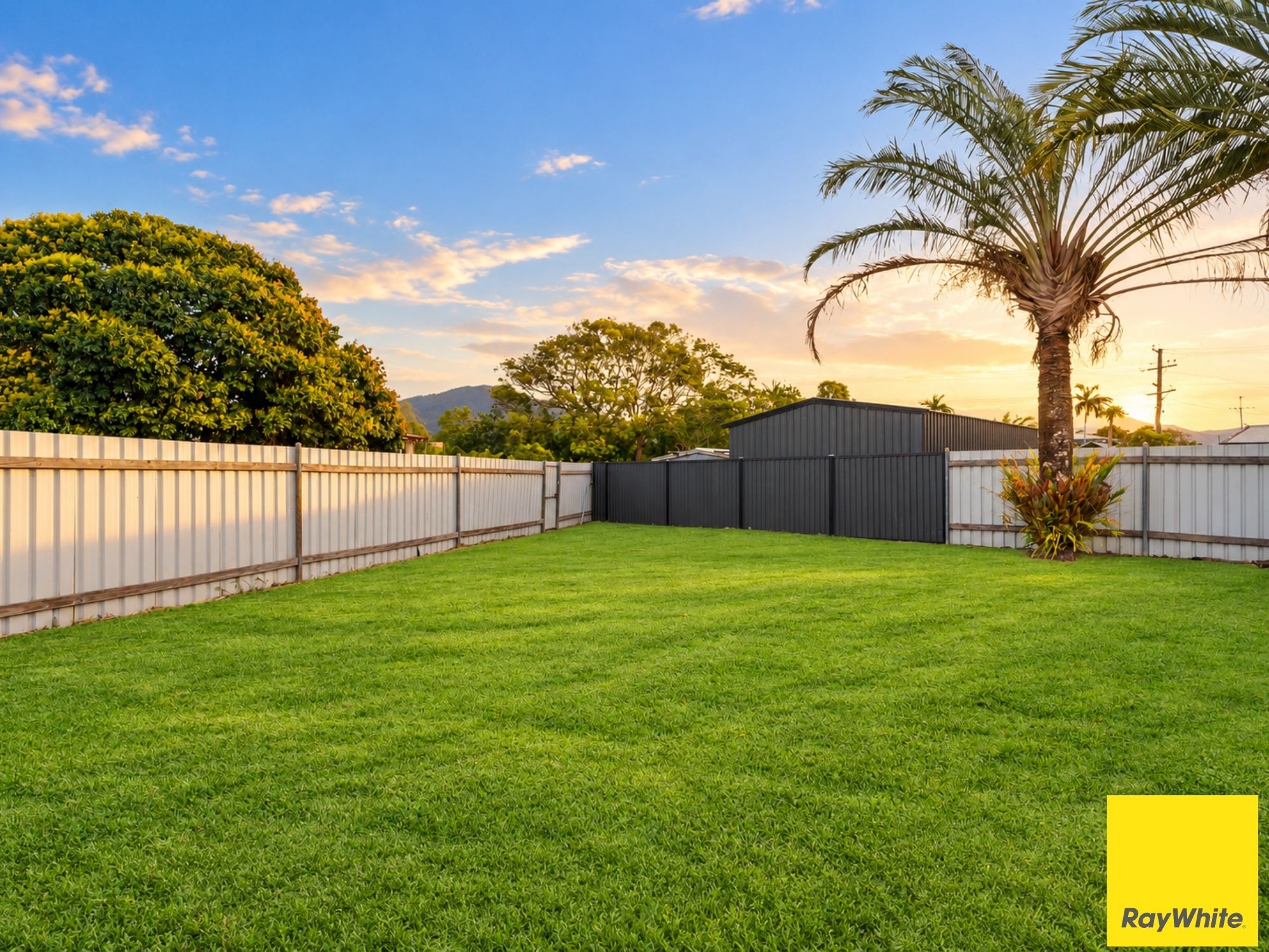 7 Whittaker Close — photo 29 of 30