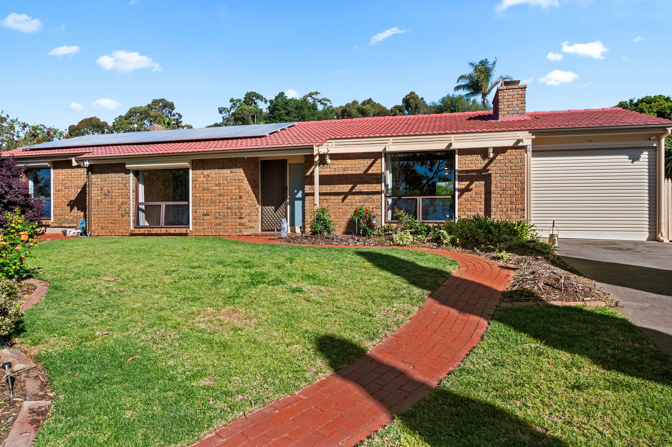 4 Redbank Close, Happy Valley, SA 5159