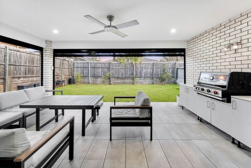 26 Goldfinch Street — photo 13 of 19