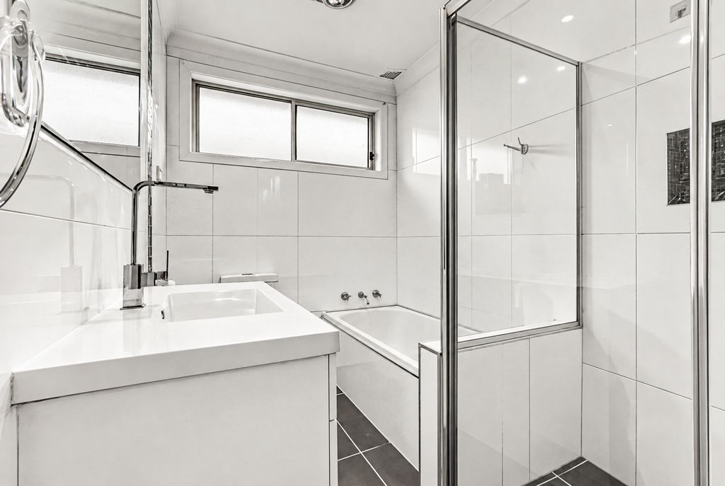6 Archer Street — photo 6 of 7