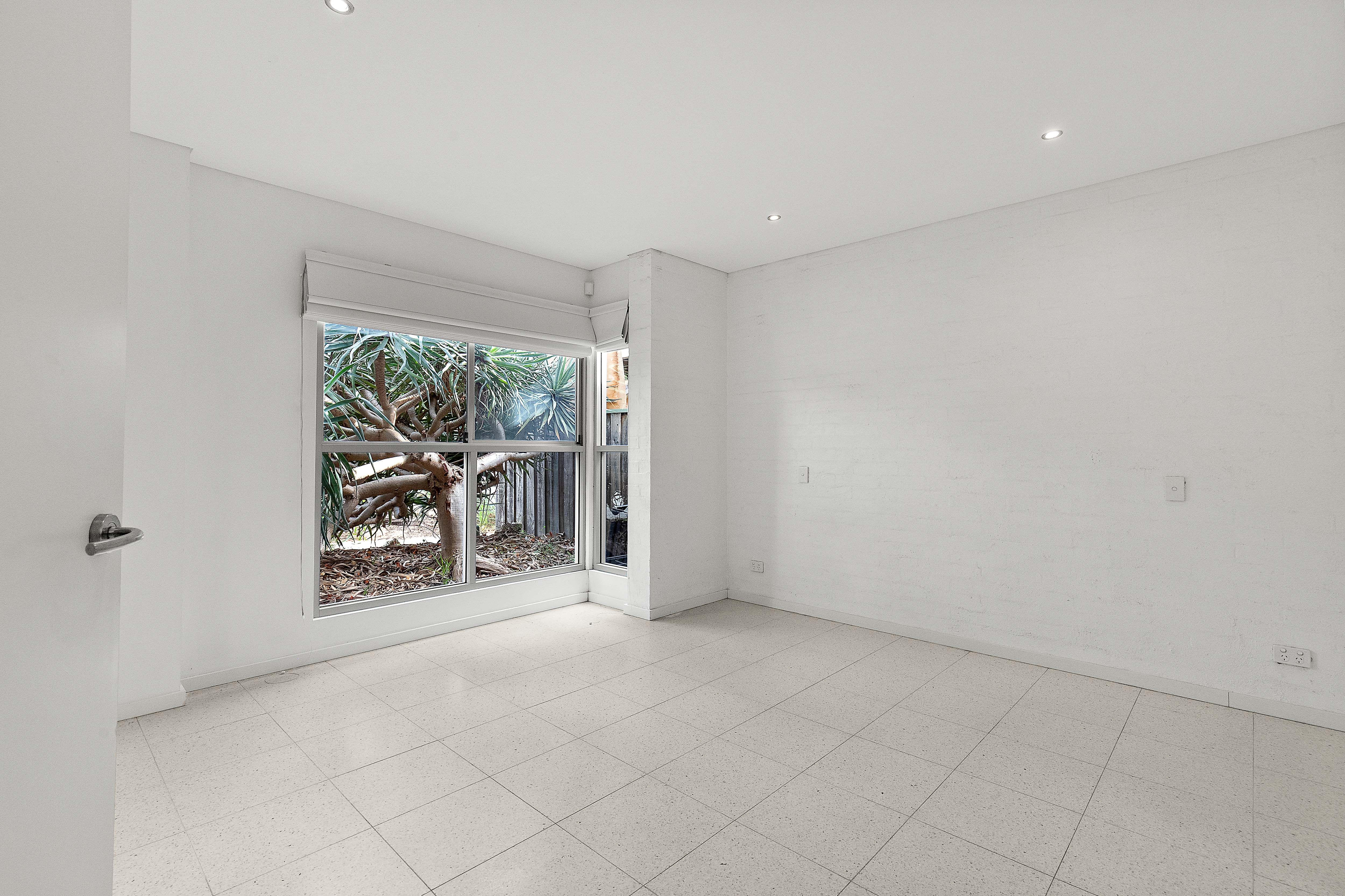 8A/Samson Street — photo 6 of 20