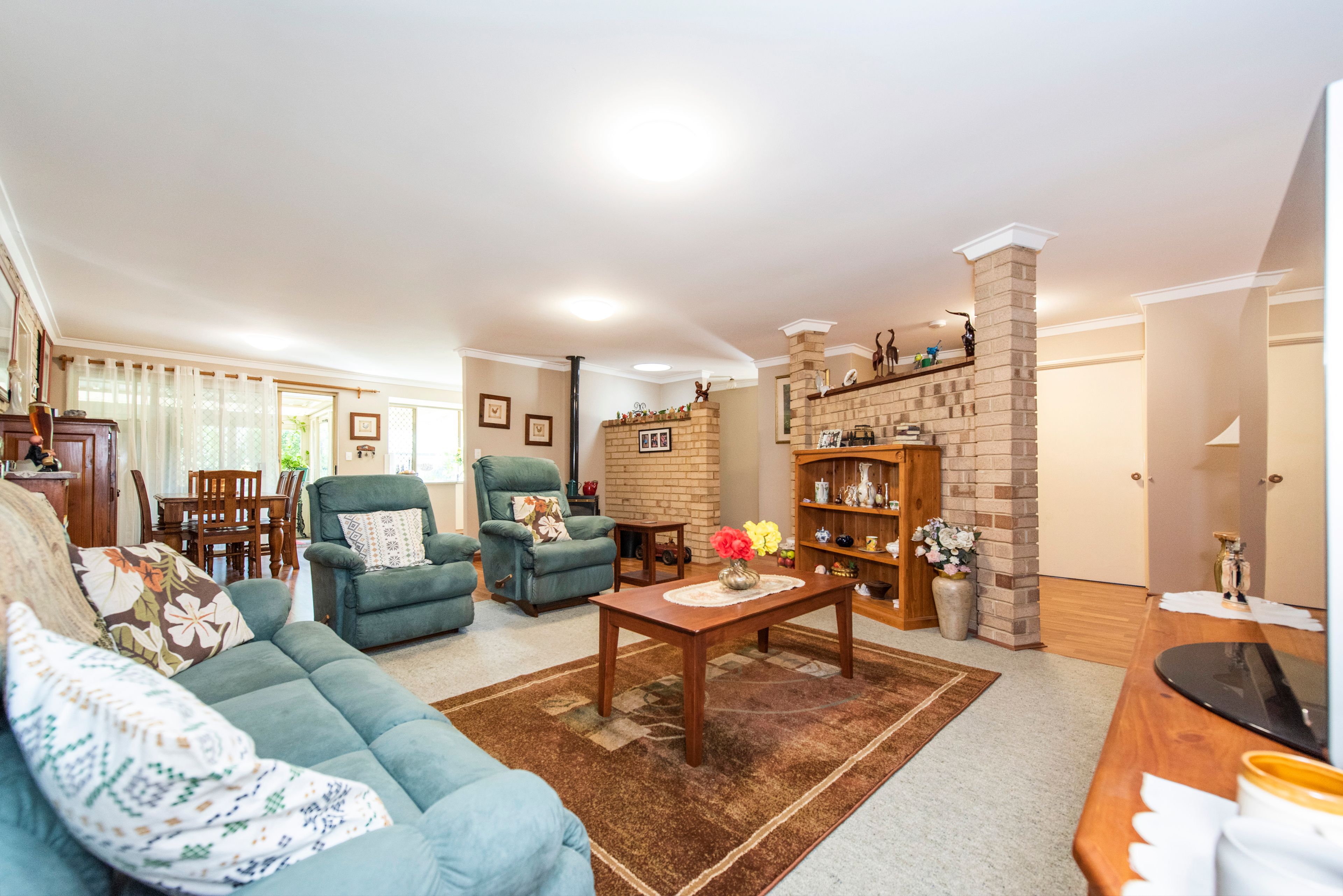 2/26 Canning Road, Kalamunda, WA 6076
