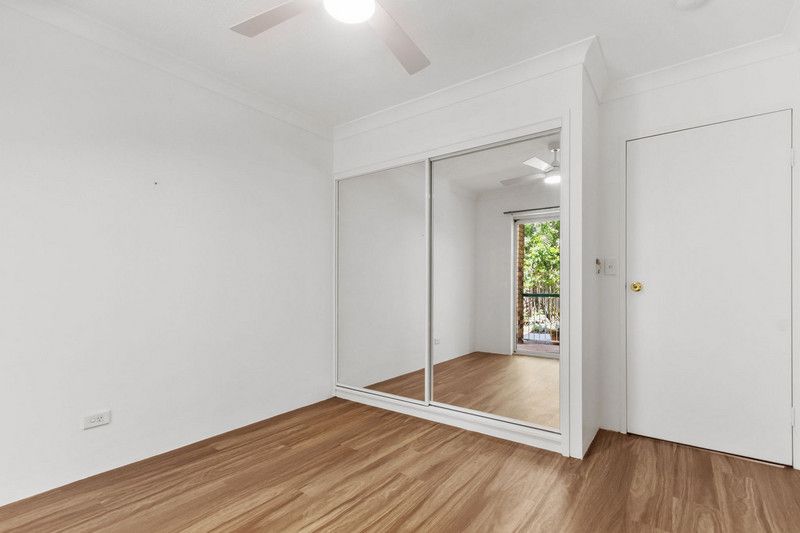 1/26 Longlands Street — photo 9 of 11