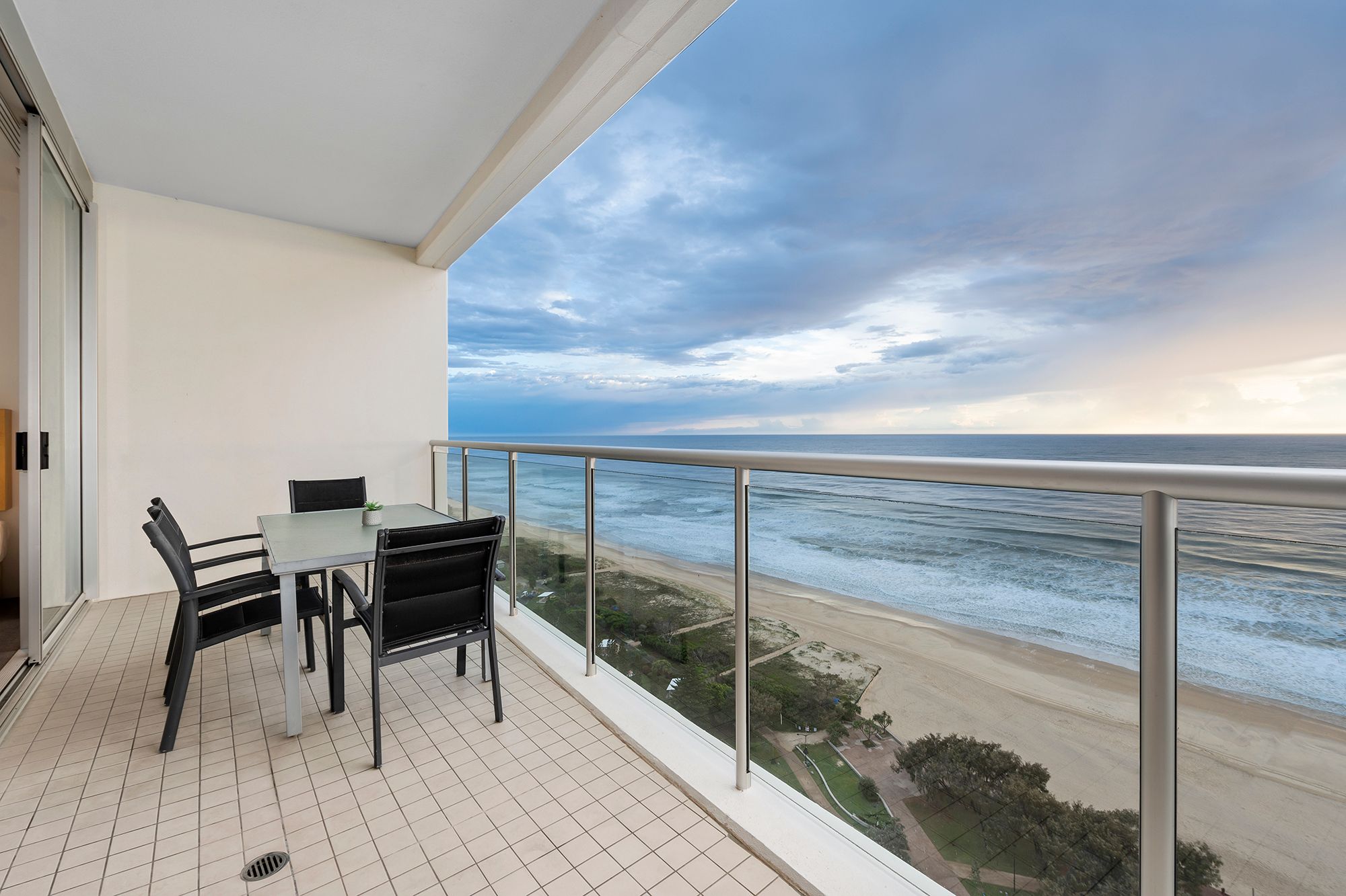 2204/159 Old Burleigh Road, Broadbeach, QLD 4218