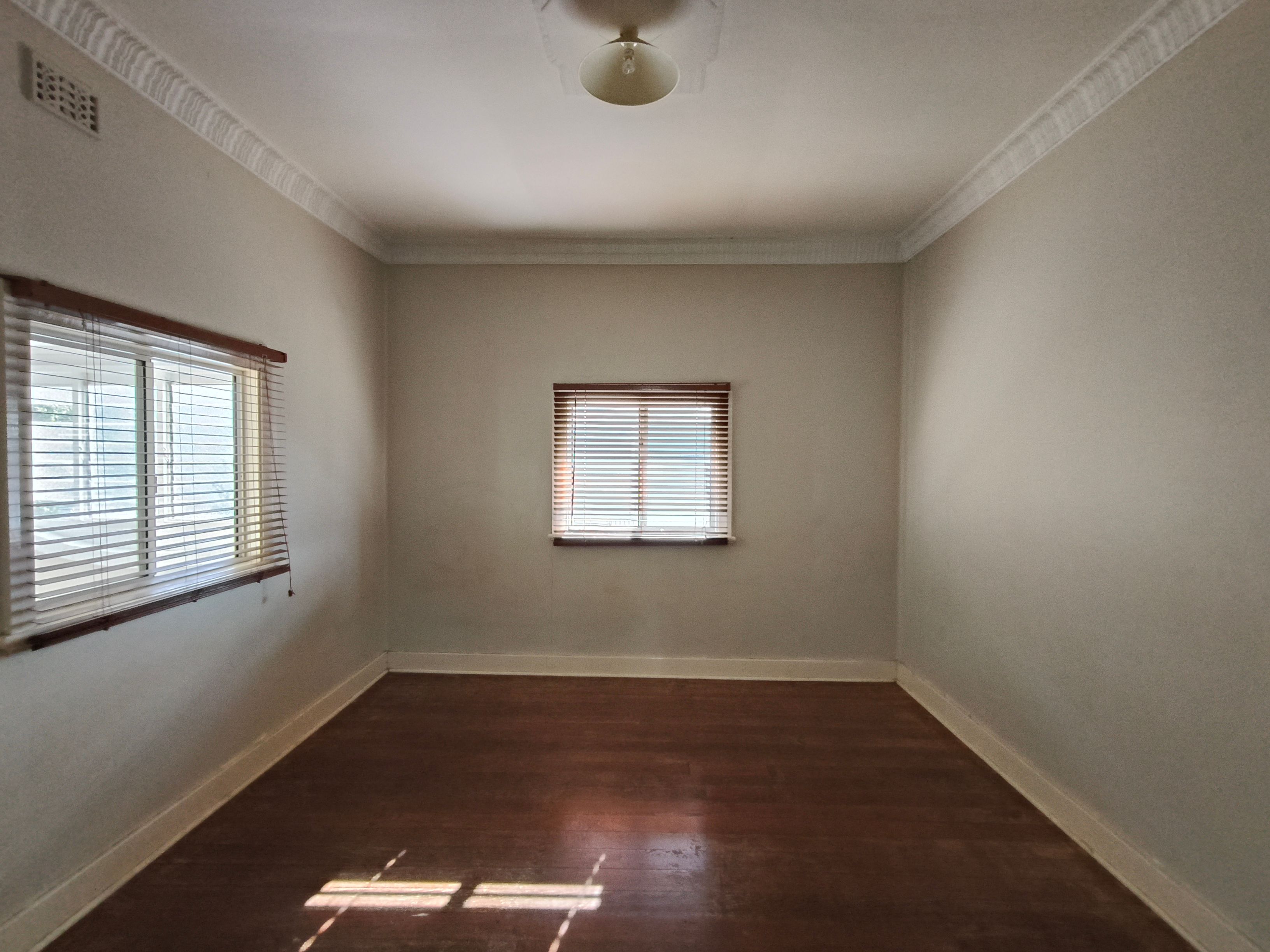 13 Ingoldby Street — photo 9 of 14