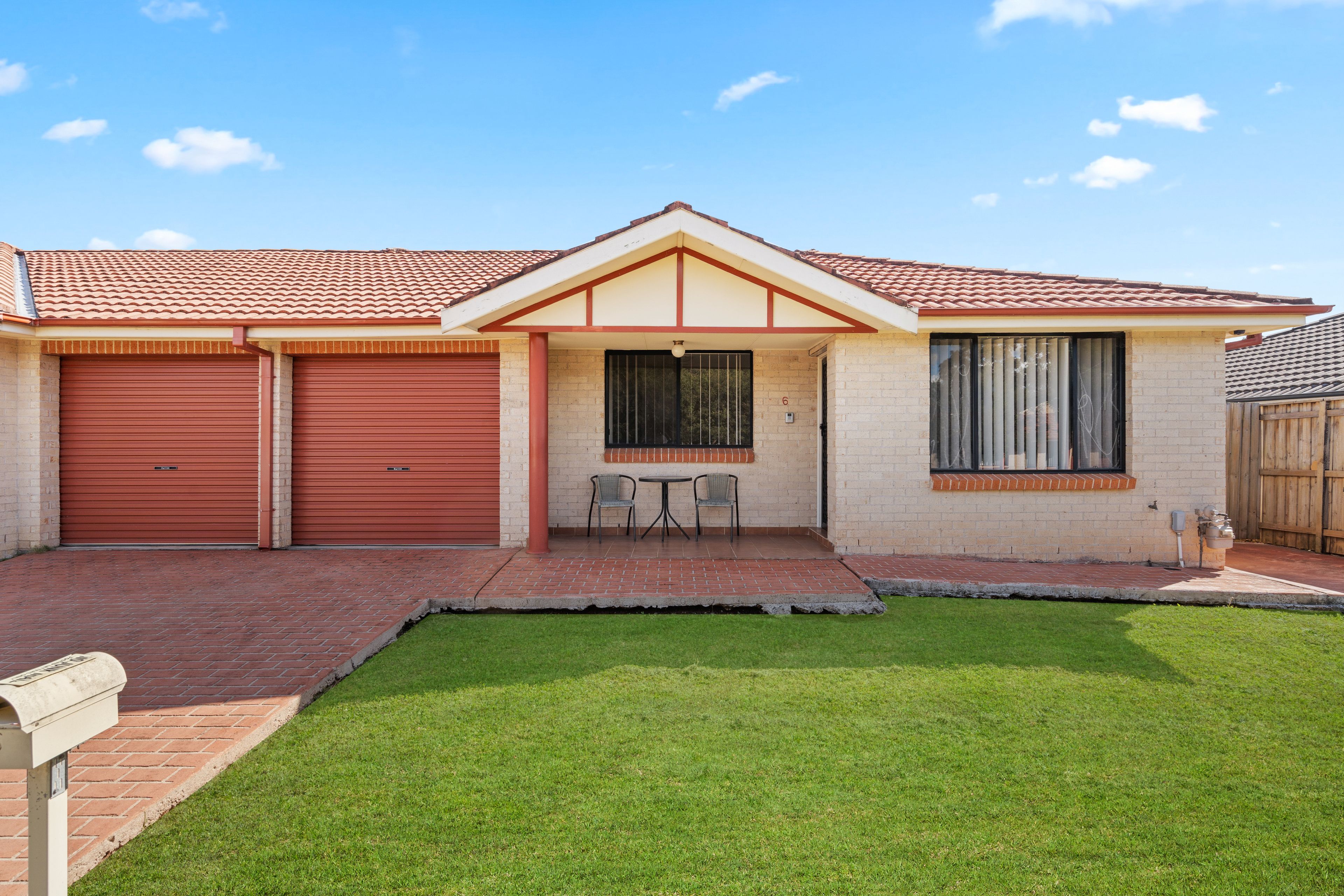 6 Bond Place, Oxley Park NSW 2760