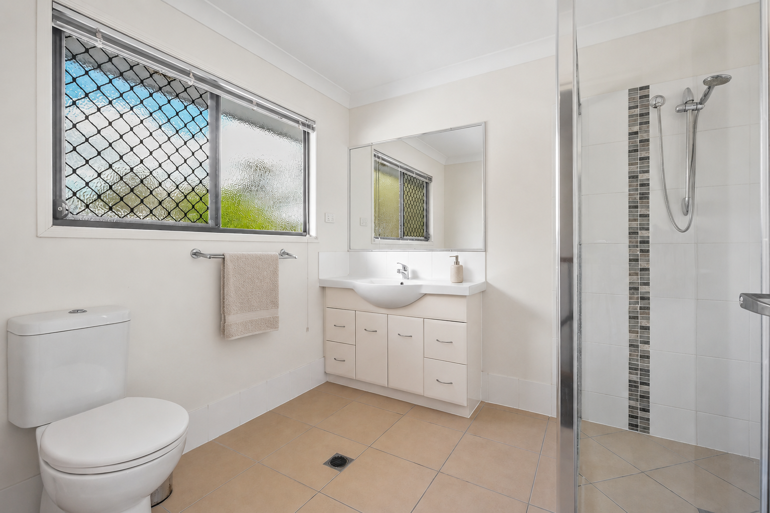 2/48 Philong Street — photo 11 of 16