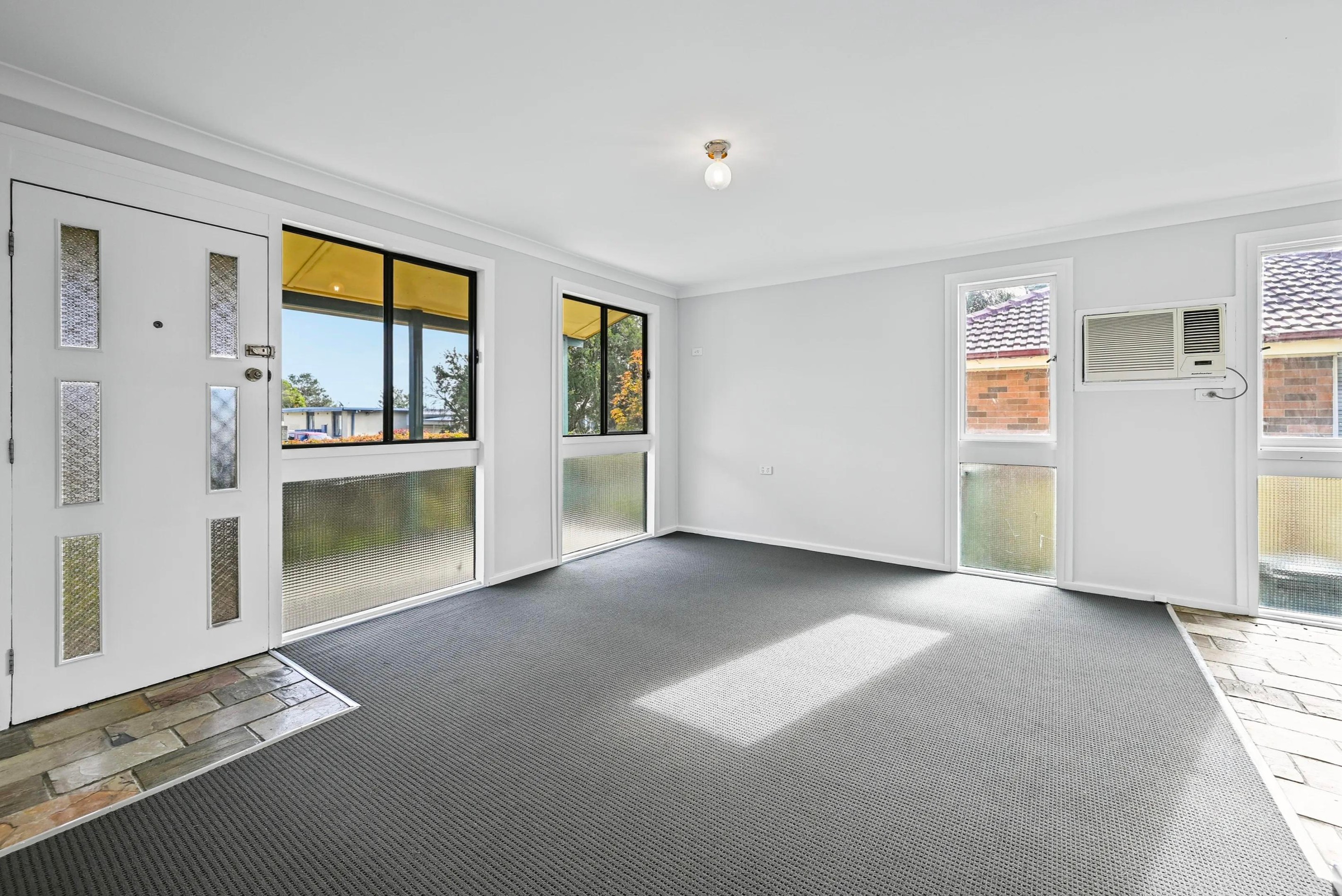11 Duckenfield Avenue, Woodberry, NSW 2322