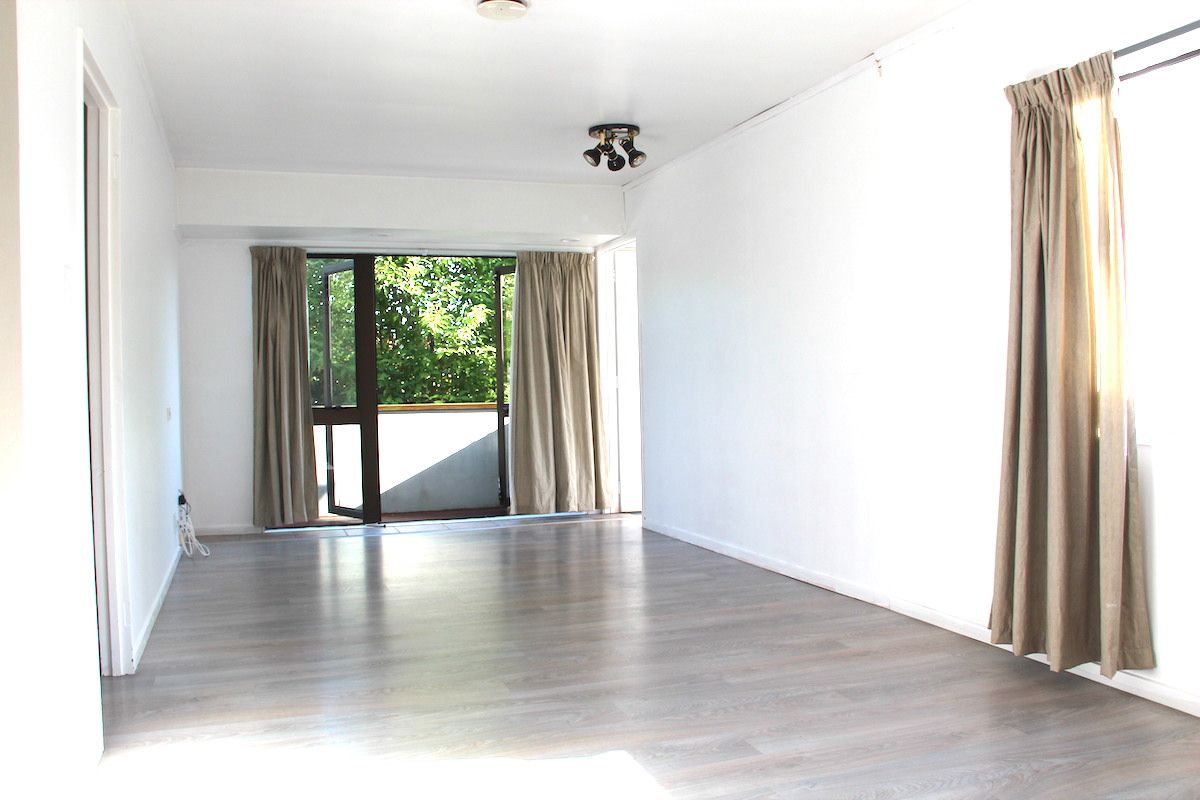 15A Squirrel Lane, Browns Bay, North Shore City