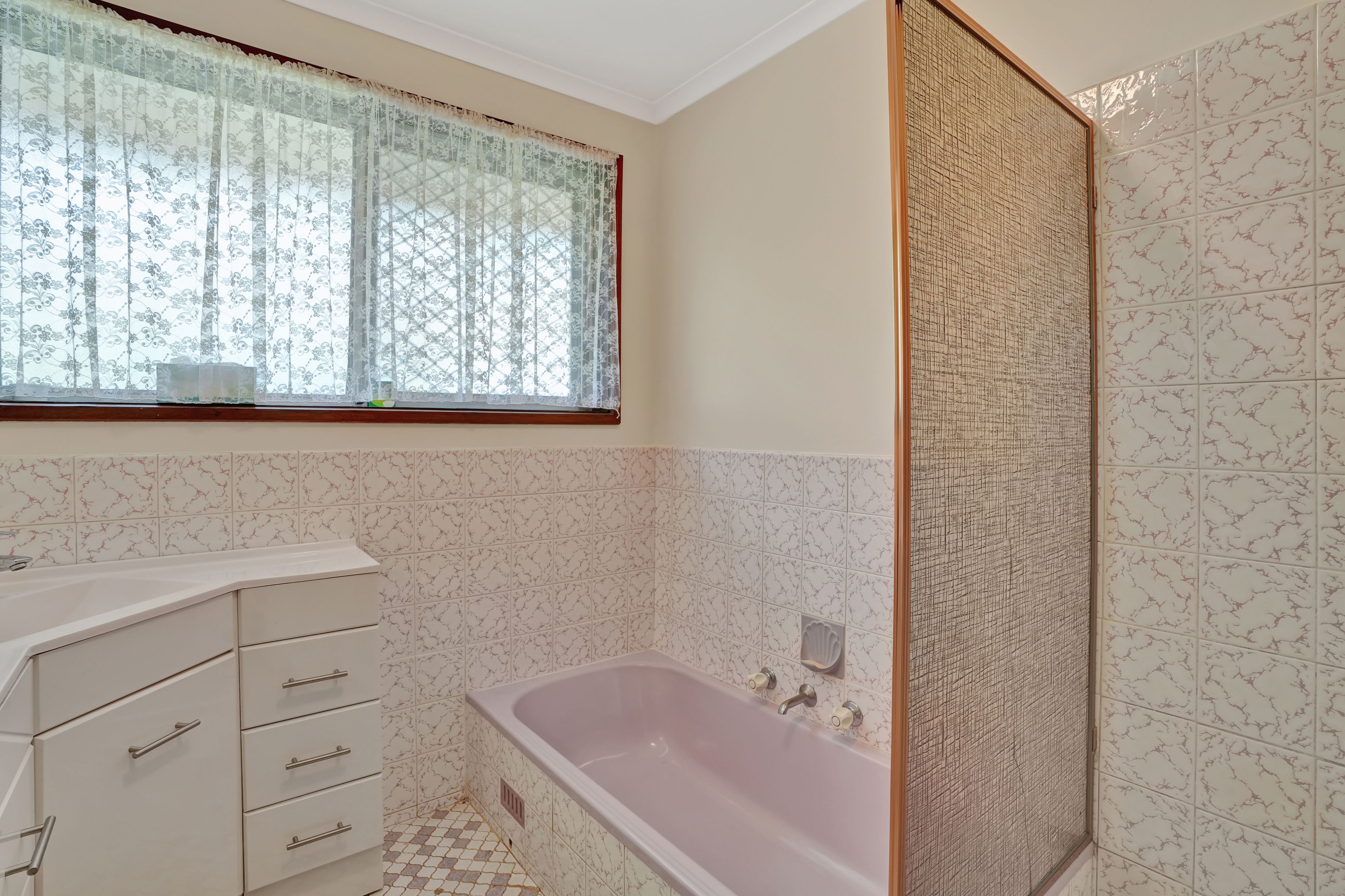 70 Saints Road — photo 9 of 14