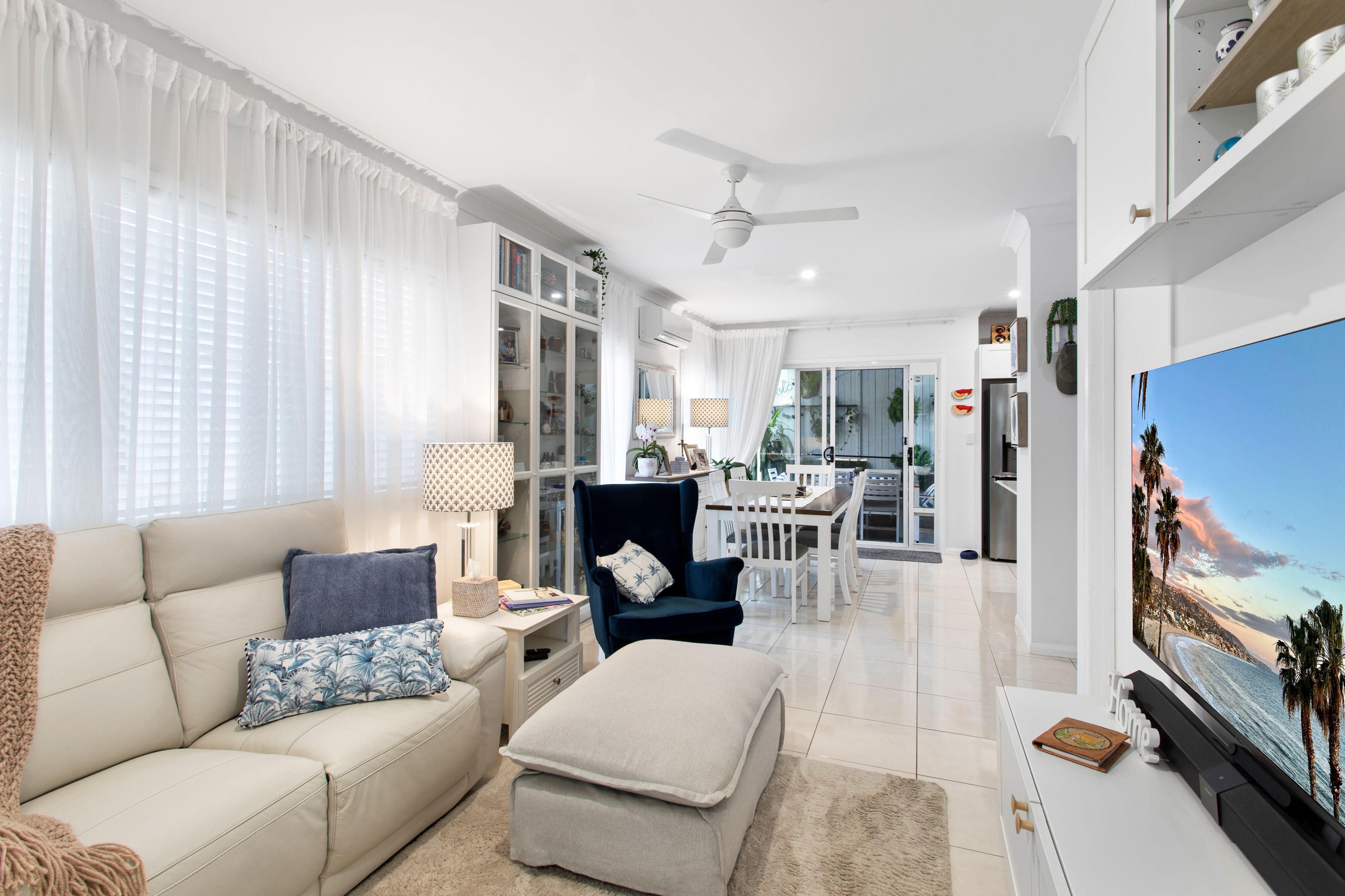 5/14 Collins Street — photo 3 of 17