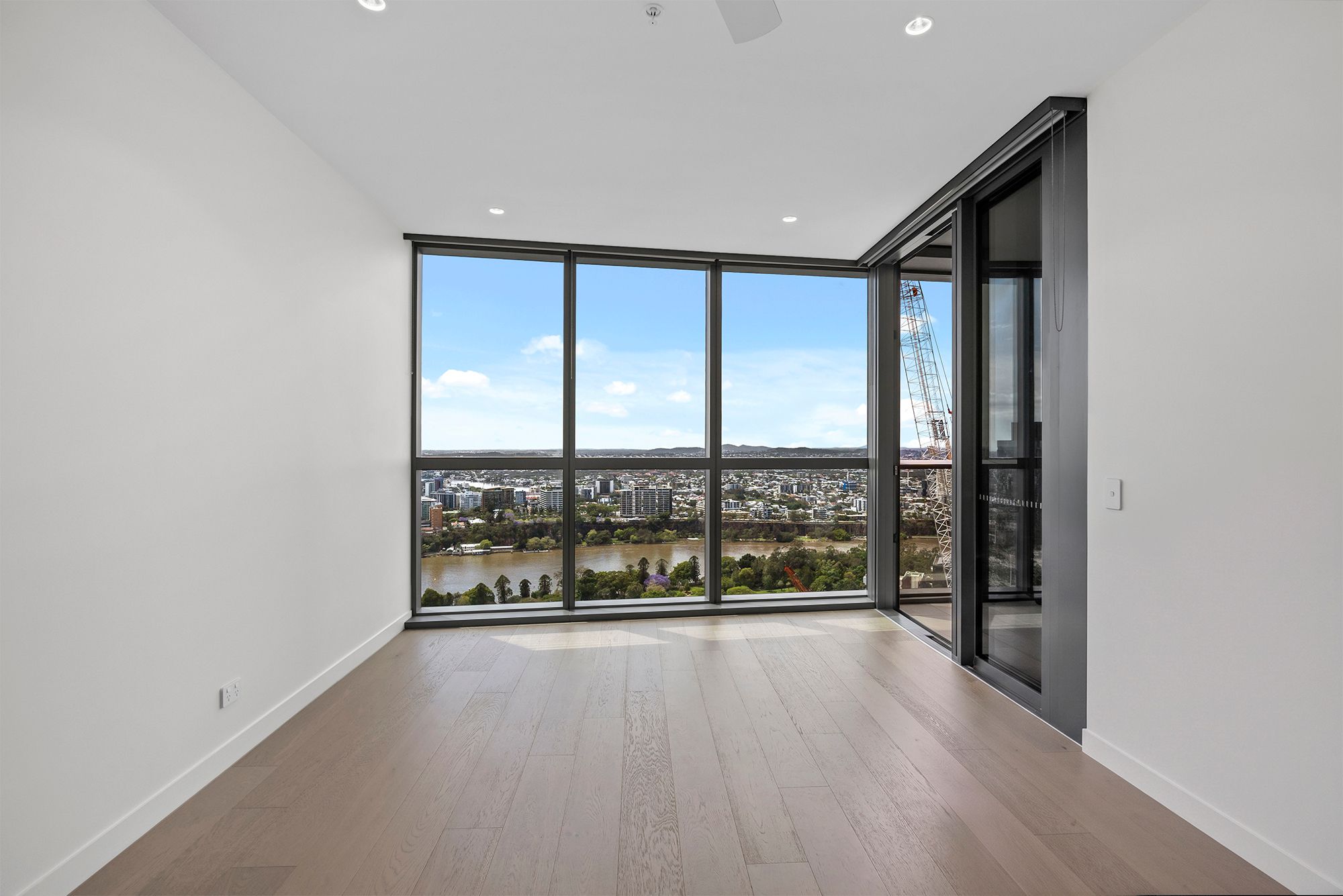 3612/8 Margaret Street — photo 9 of 27