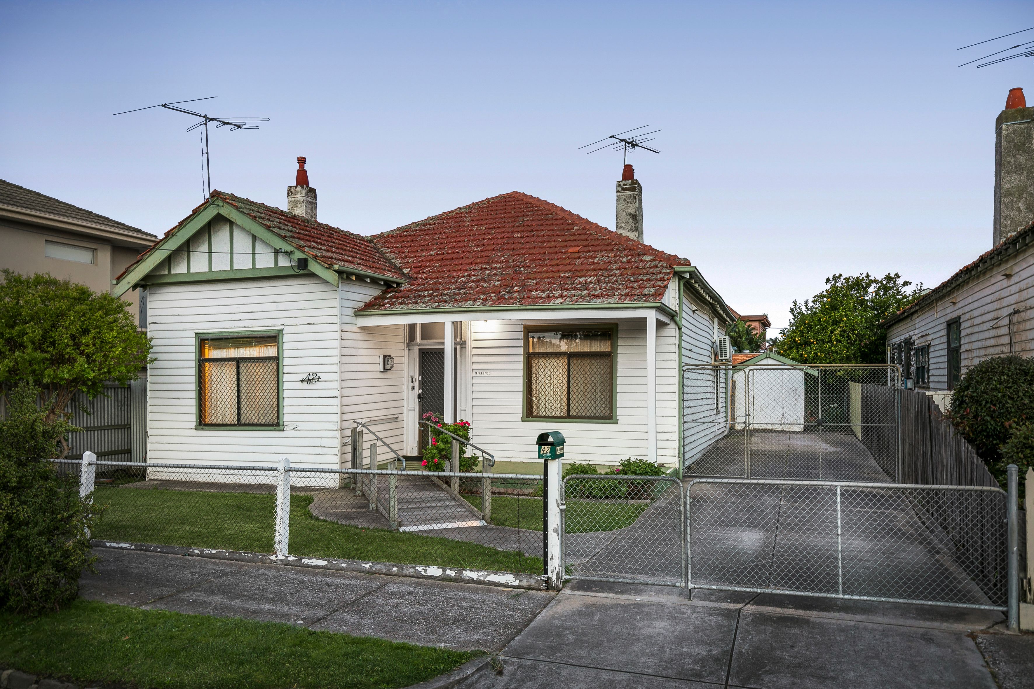 42 Alice Street — photo 3 of 19