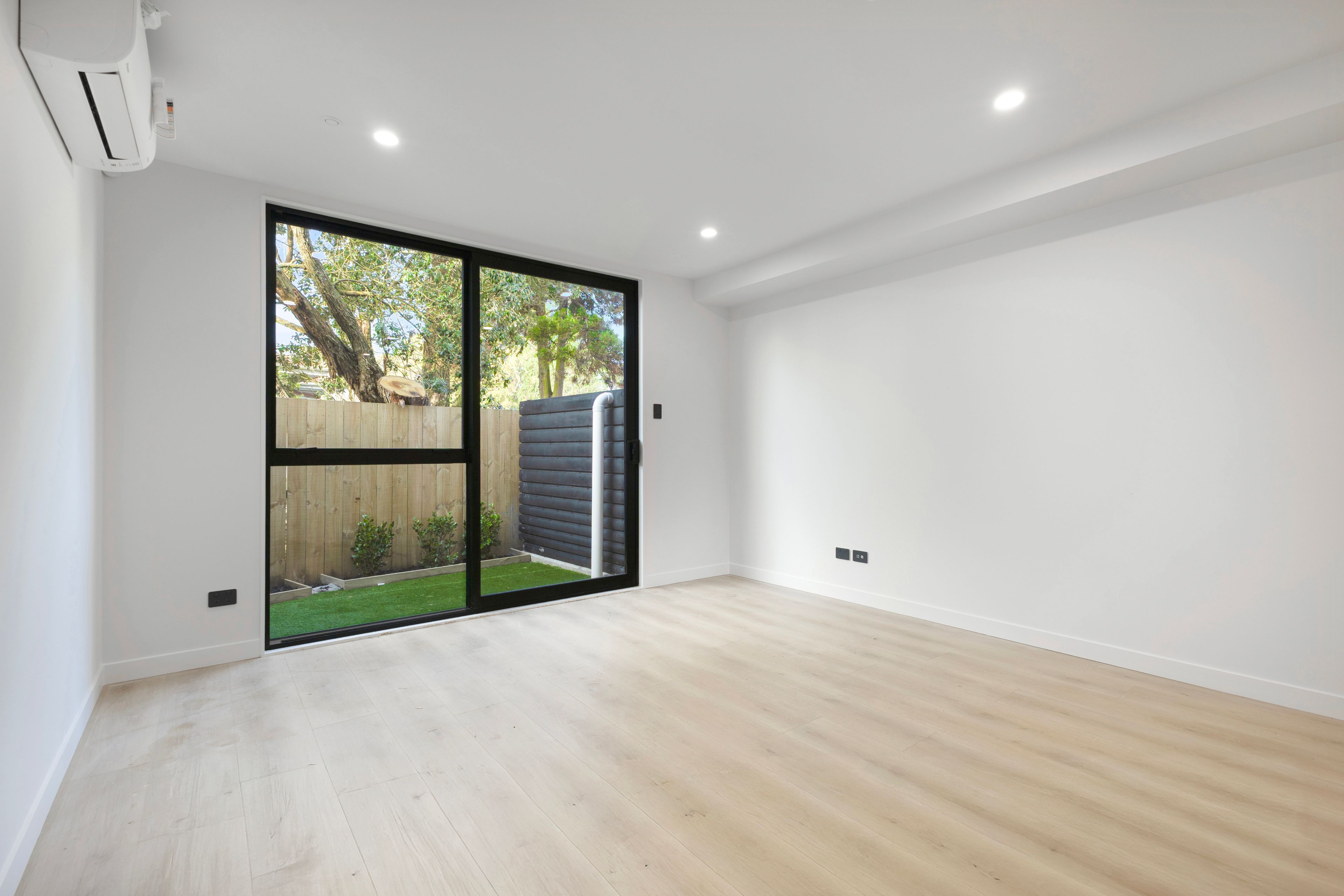 3/399 Massey Road, Mangere East, Manukau City