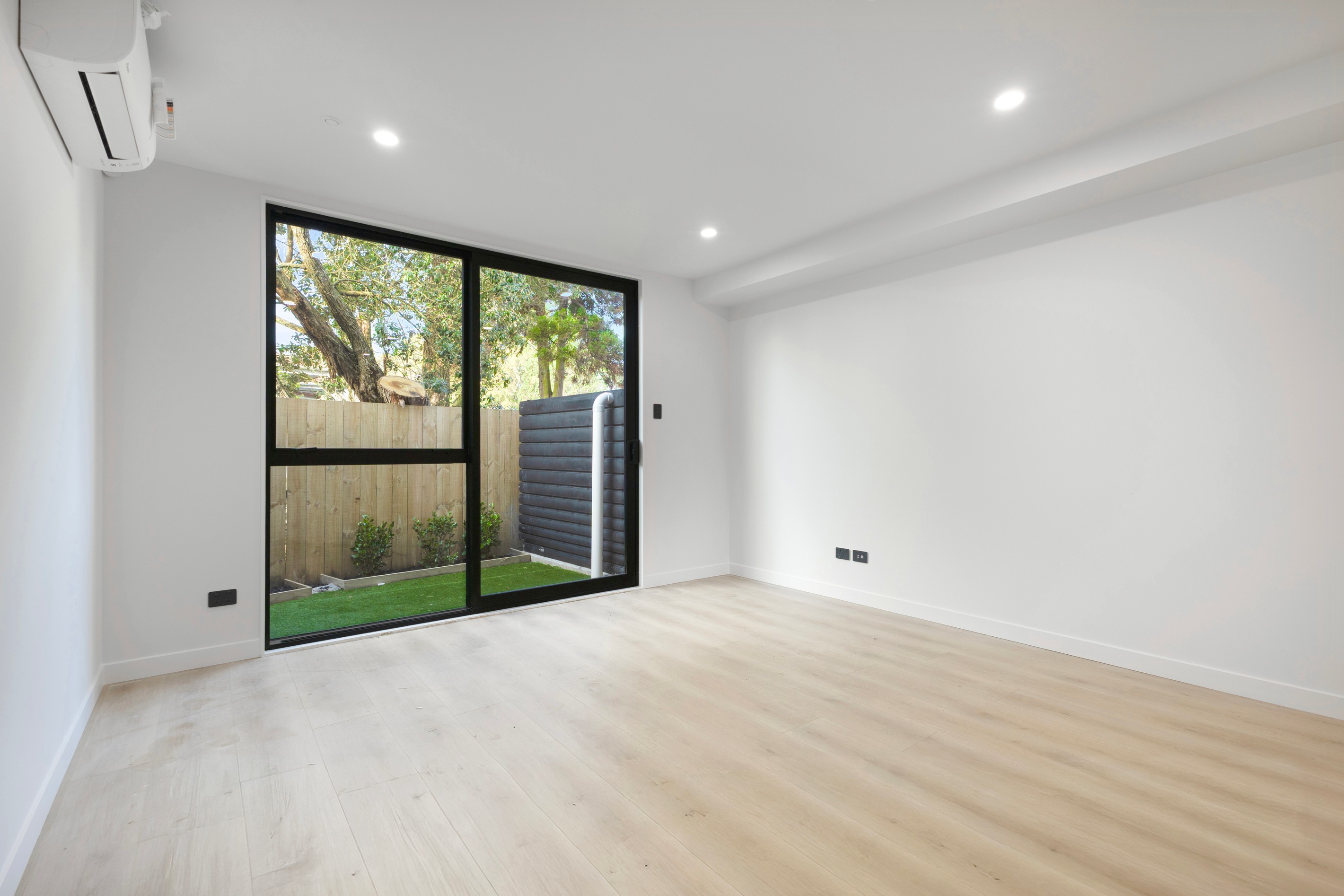 3/399 Massey Road, Mangere East, Manukau City