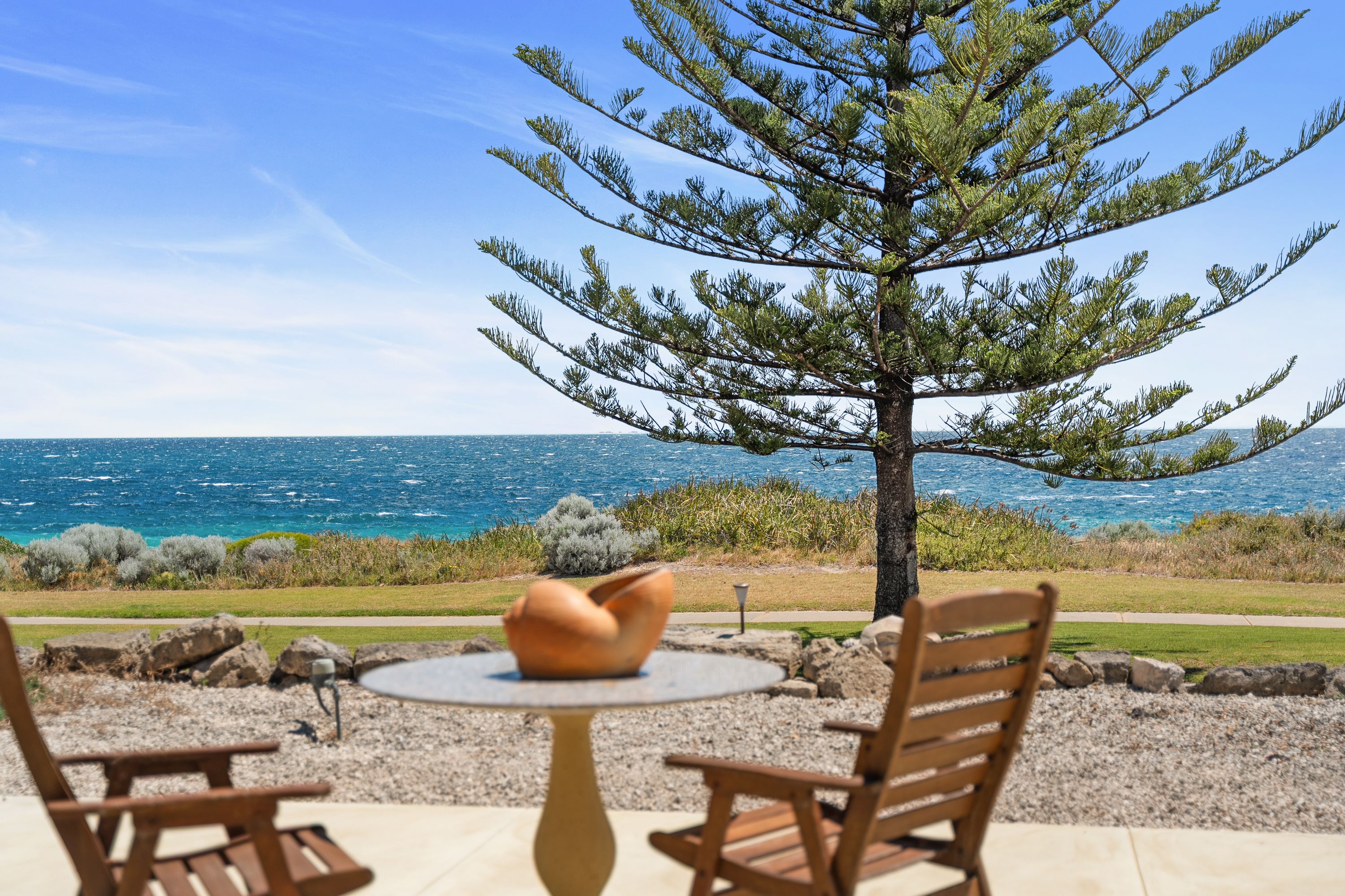 38 Warnbro Beach Road, Safety Bay, WA 6169 - Sold House - Ray White ...