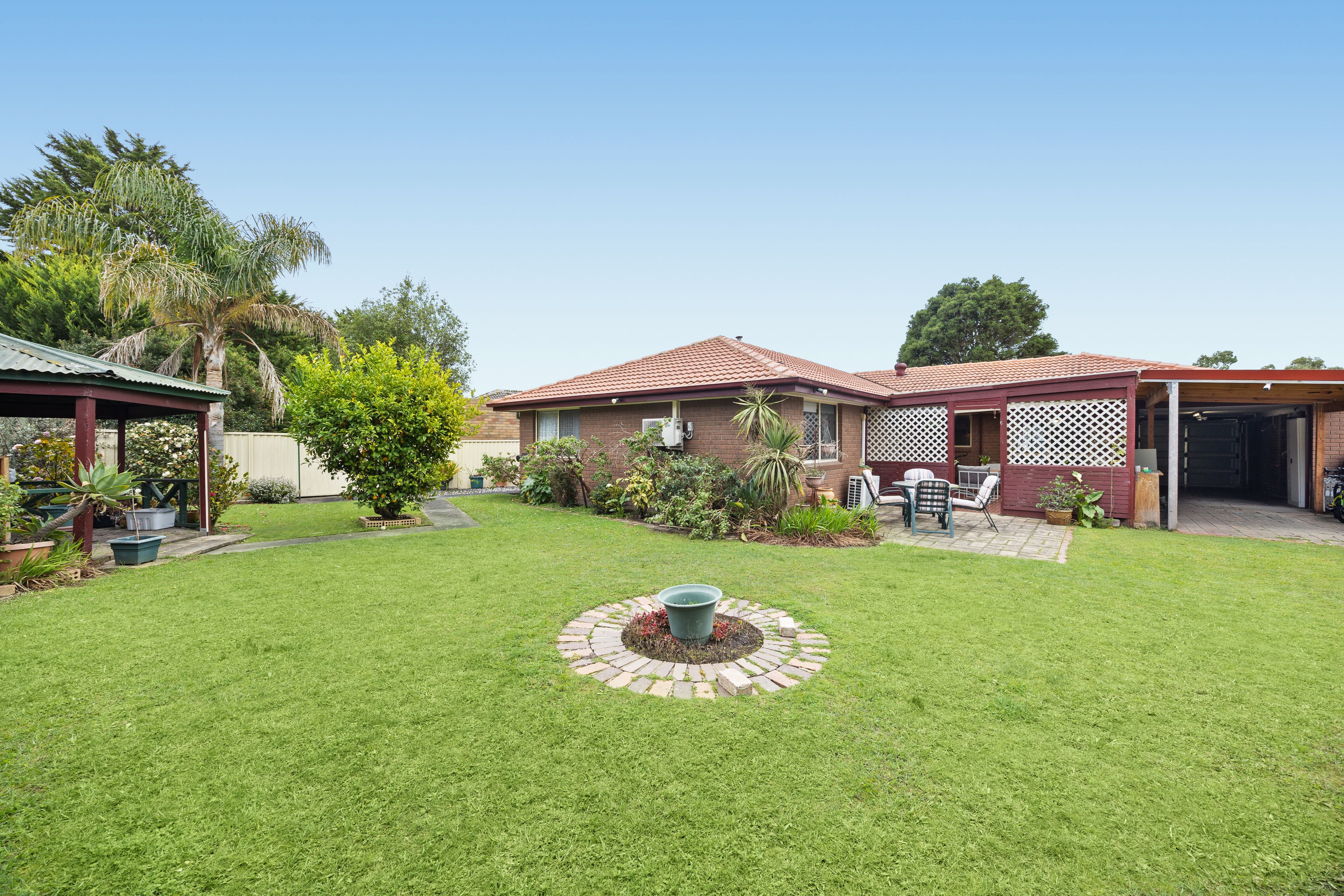 11 Marylyn Place — photo 15 of 17