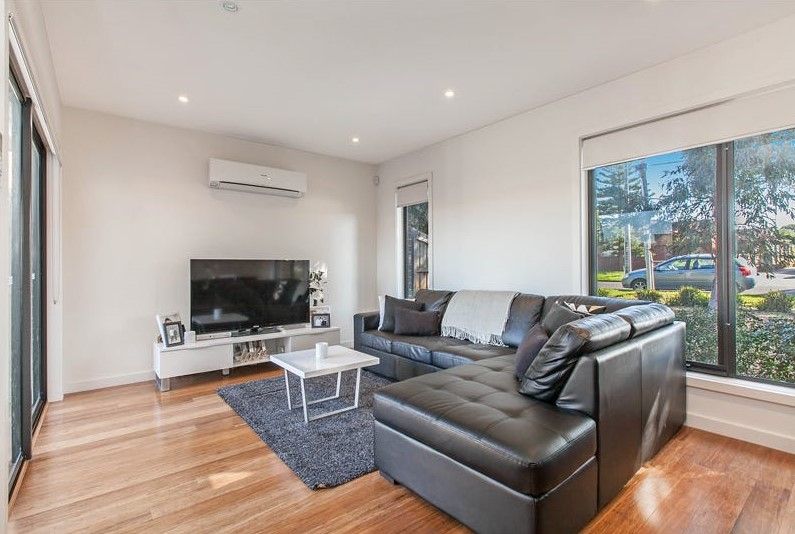 1/147 Purinuan Road, Reservoir, VIC 3073