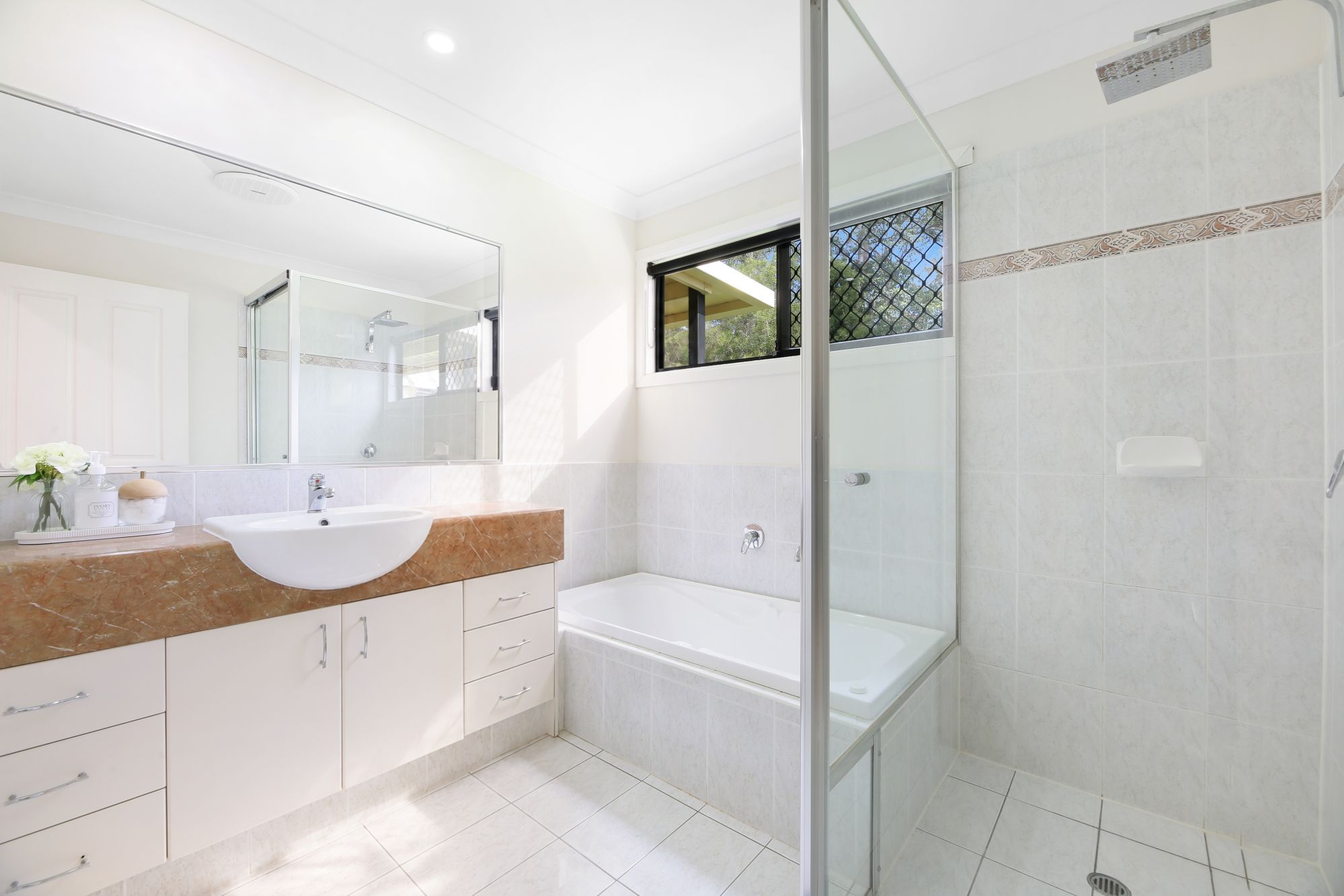 19 Raffles Court — photo 17 of 28